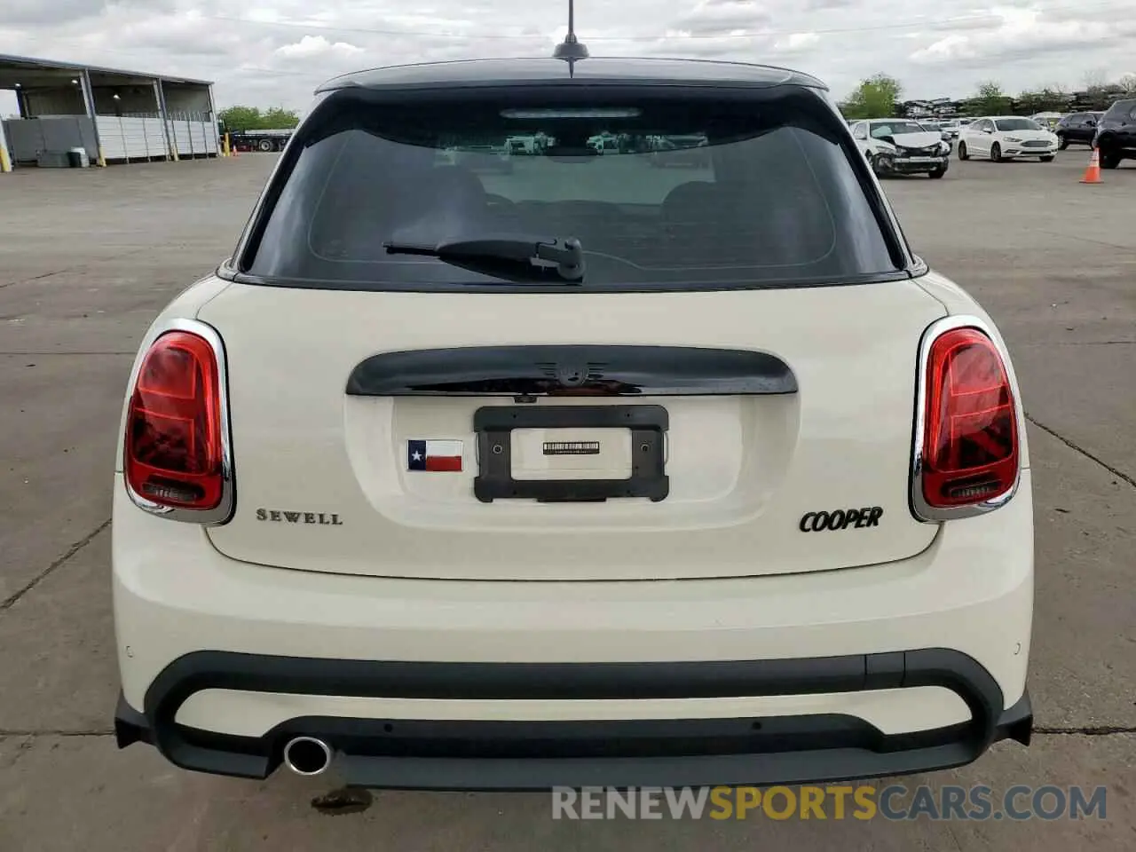 6 Photograph of a damaged car WMW33DK04N2R75649 MINI COOPER 2022