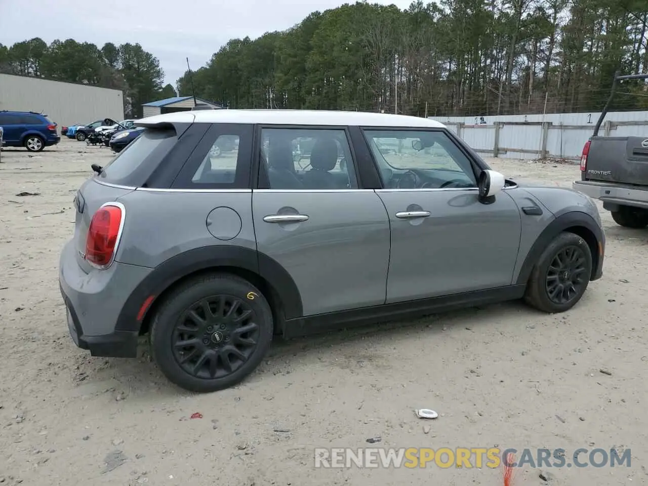 3 Photograph of a damaged car WMW33DK09N2P80193 MINI COOPER 2022