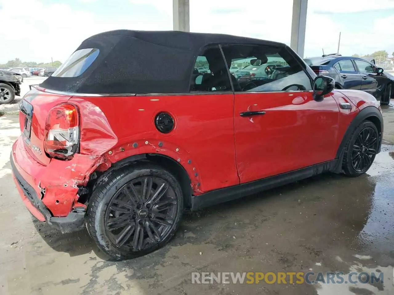 3 Photograph of a damaged car WMW43DL00N3N94880 MINI COOPER 2022