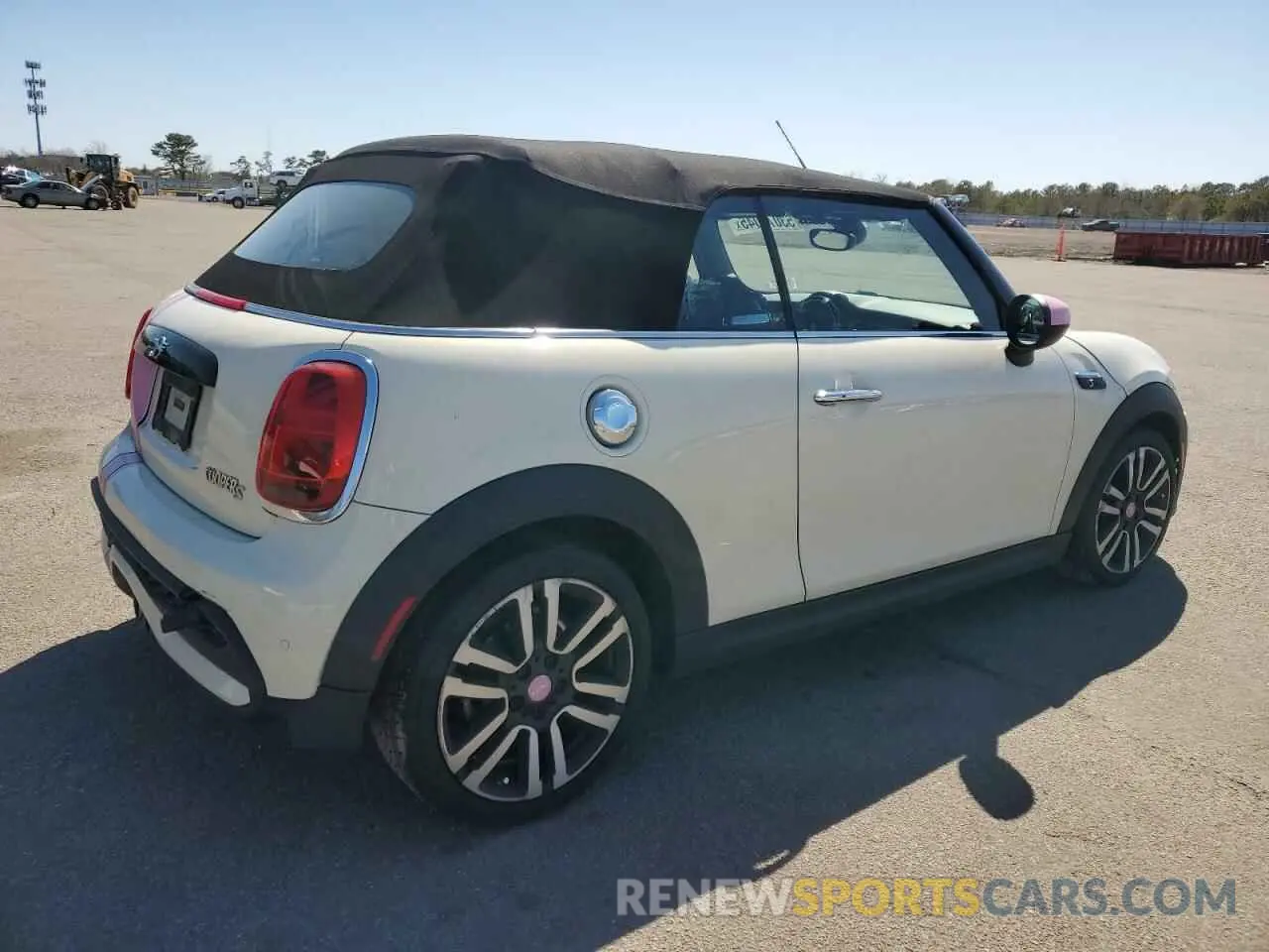 3 Photograph of a damaged car WMW43DL01N3N51794 MINI COOPER 2022