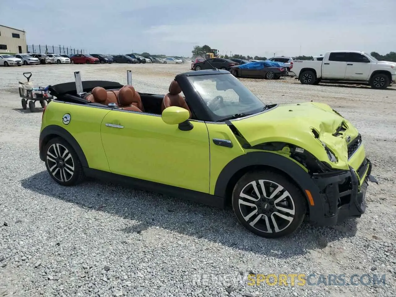 4 Photograph of a damaged car WMW43DL0XN3P09016 MINI COOPER 2022