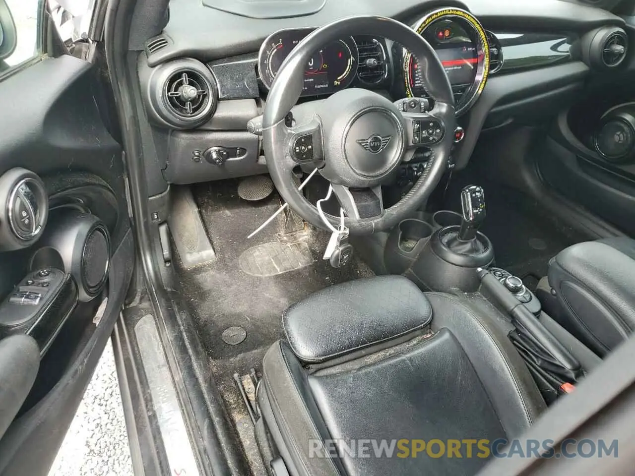 8 Photograph of a damaged car WMW53DH0XN2P83703 MINI COOPER 2022