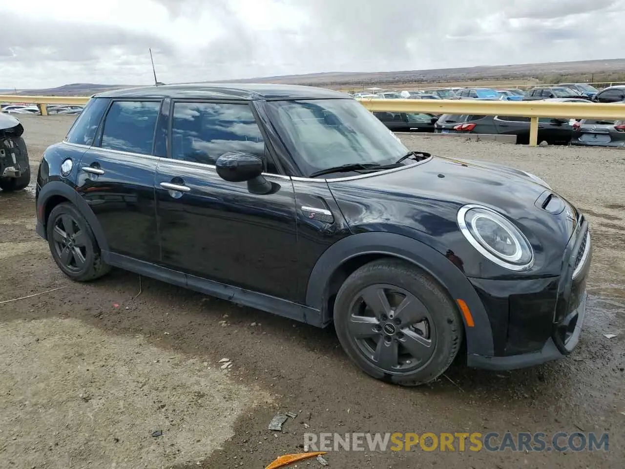 4 Photograph of a damaged car WMW53DK04N2R07019 MINI COOPER 2022