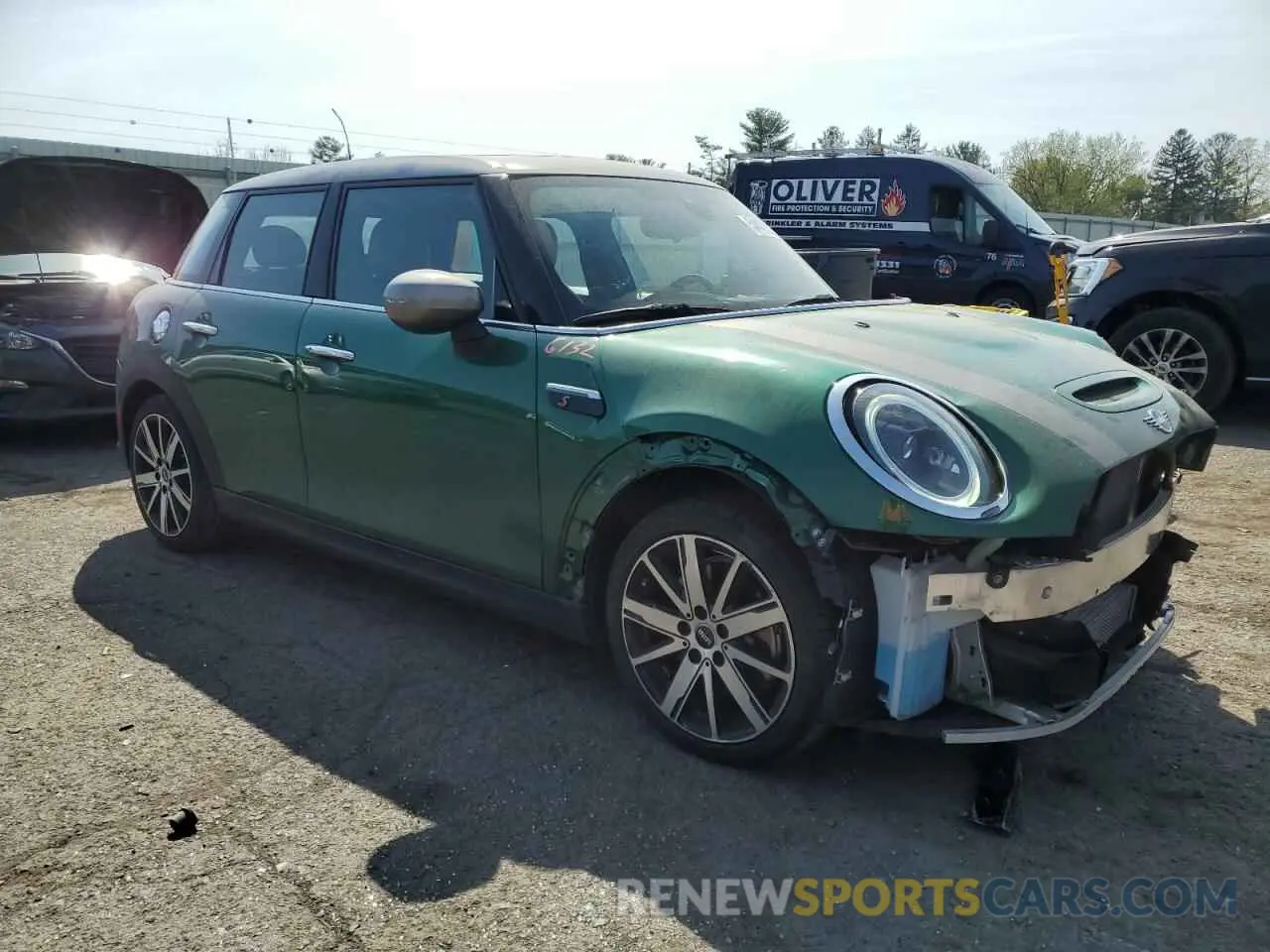 4 Photograph of a damaged car WMW53DK0XN2R31664 MINI COOPER 2022