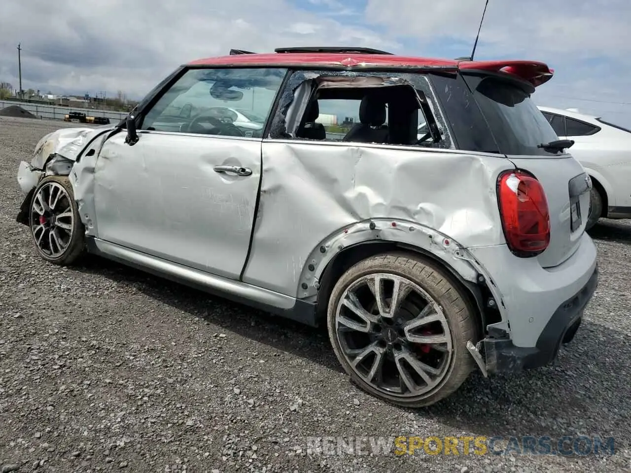 2 Photograph of a damaged car WMW73DH04N2P73922 MINI COOPER 2022