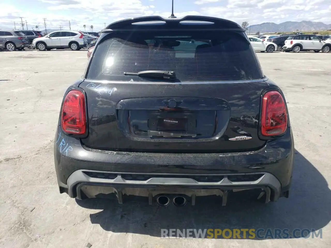 6 Photograph of a damaged car WMW73DH05N2R11130 MINI COOPER 2022