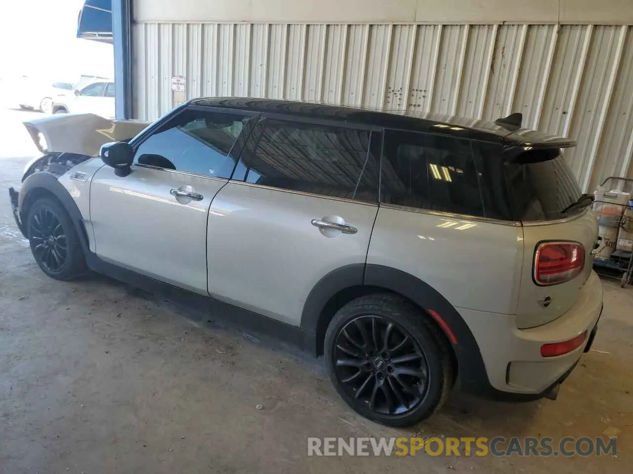 2 Photograph of a damaged car WMWLV7C06N2R15477 MINI COOPER 2022