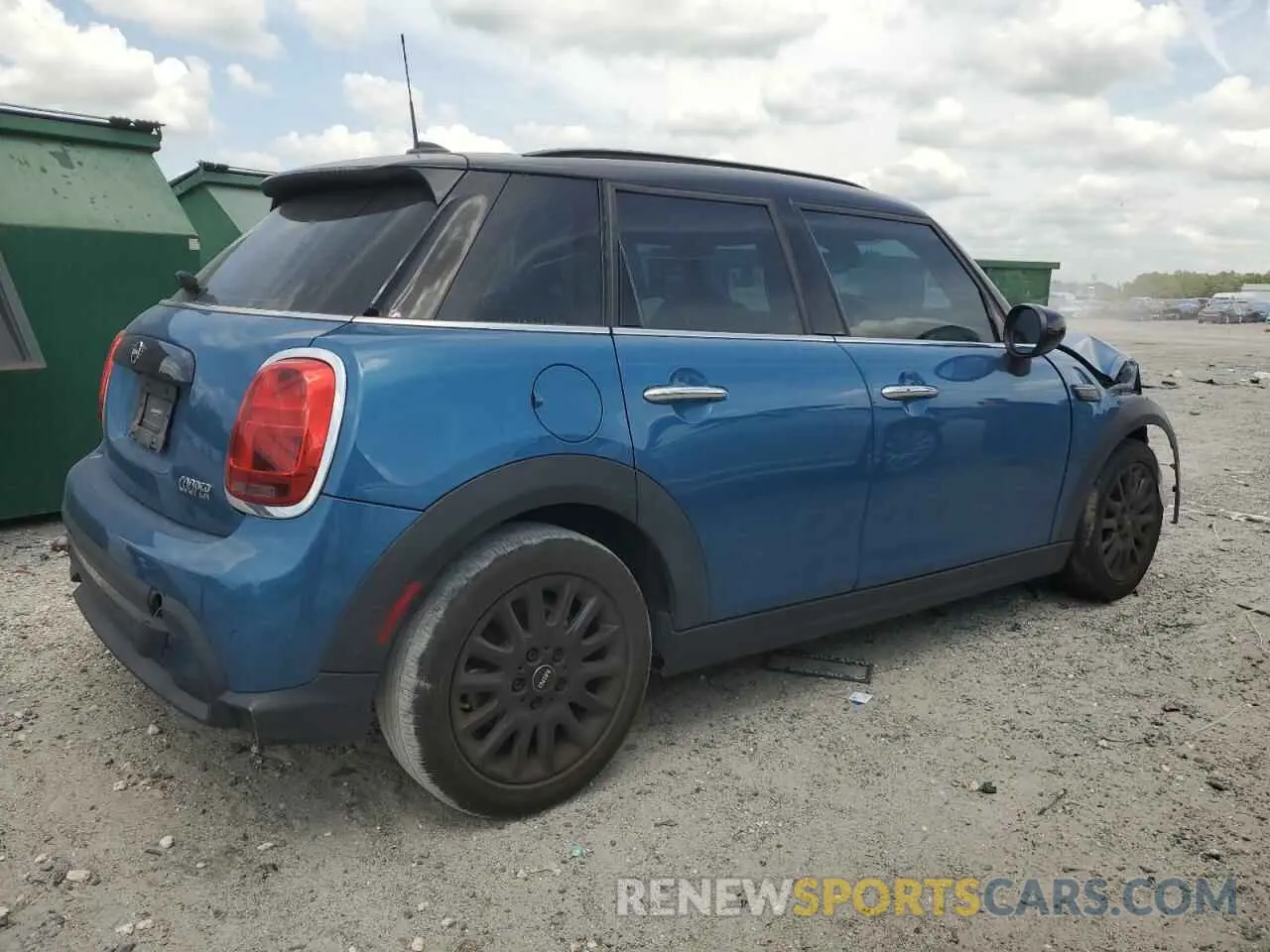 3 Photograph of a damaged car WMW33DK08P2S81940 MINI COOPER 2023
