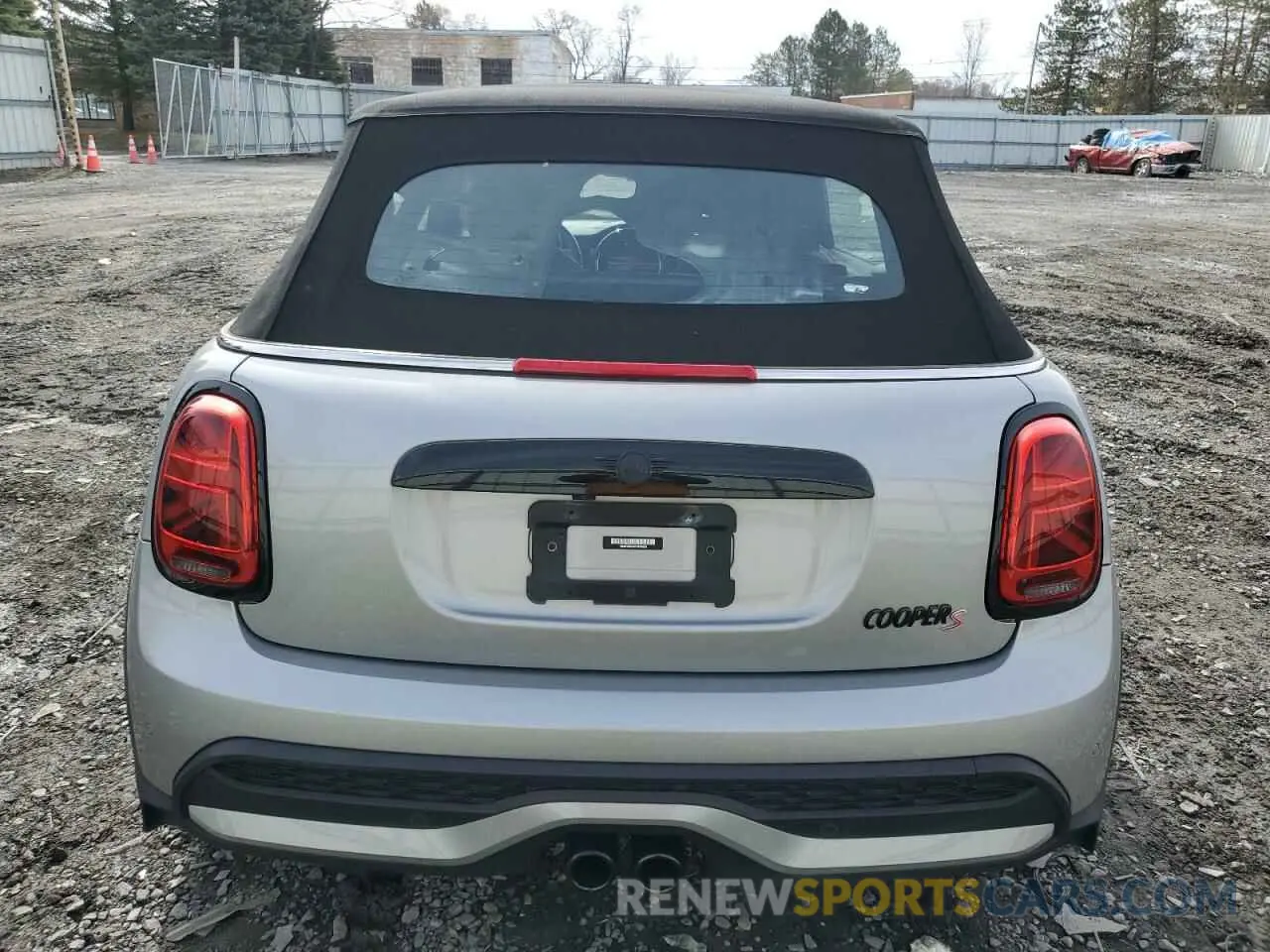 6 Photograph of a damaged car WMW43DL02P3P98888 MINI COOPER 2023