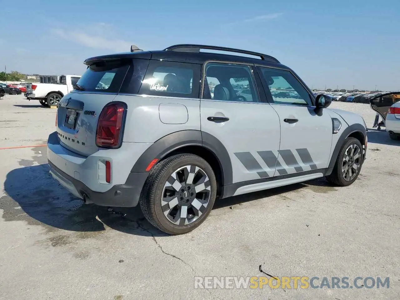 3 Photograph of a damaged car WMZ53BR06P3P96662 MINI COOPER 2023
