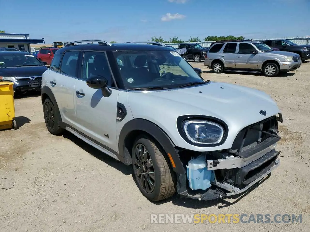 4 Photograph of a damaged car WMZ83BR0XP3P64178 MINI COOPER 2023