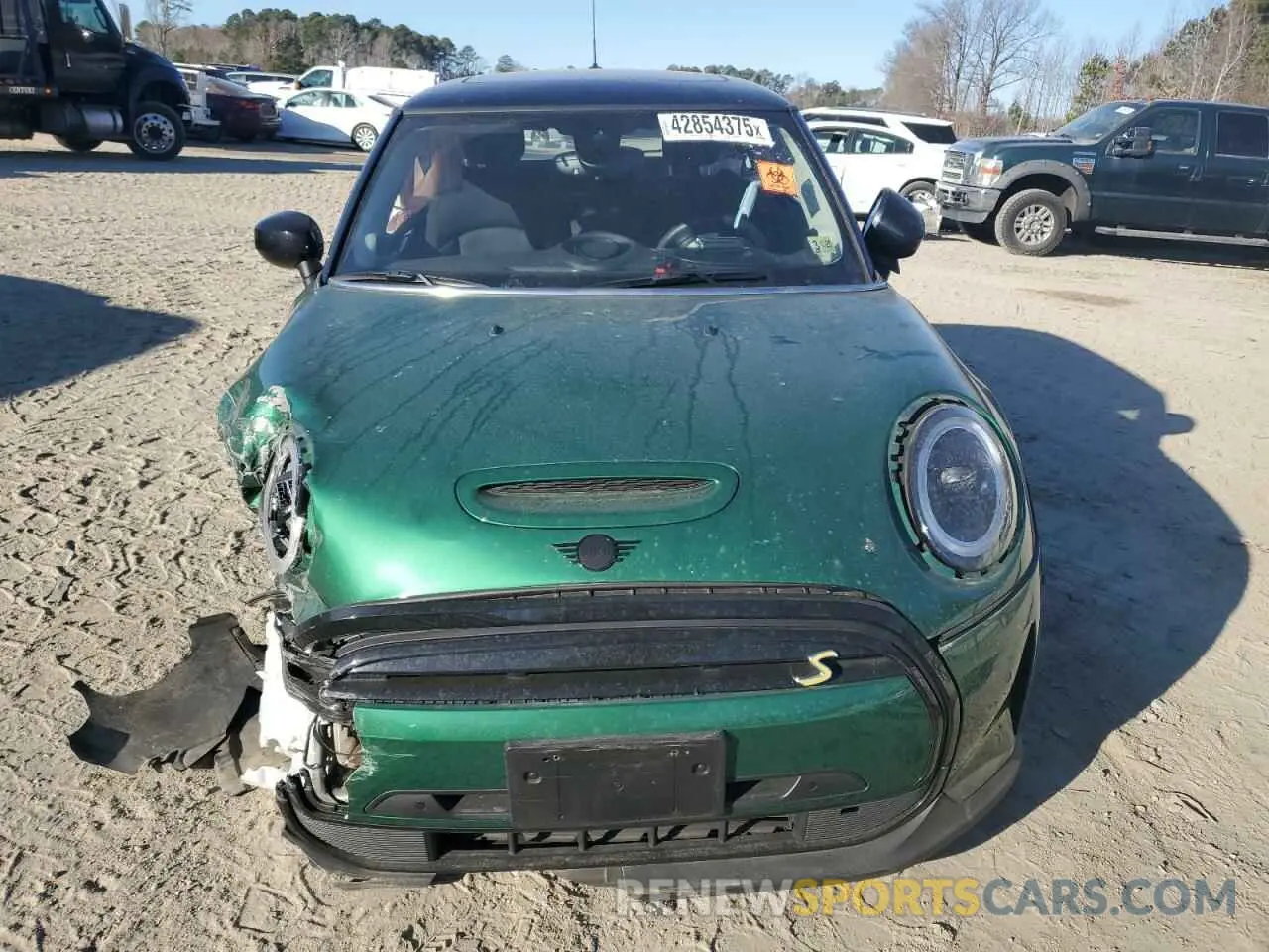 5 Photograph of a damaged car WMW13DJ09R2V85970 MINI COOPER 2024