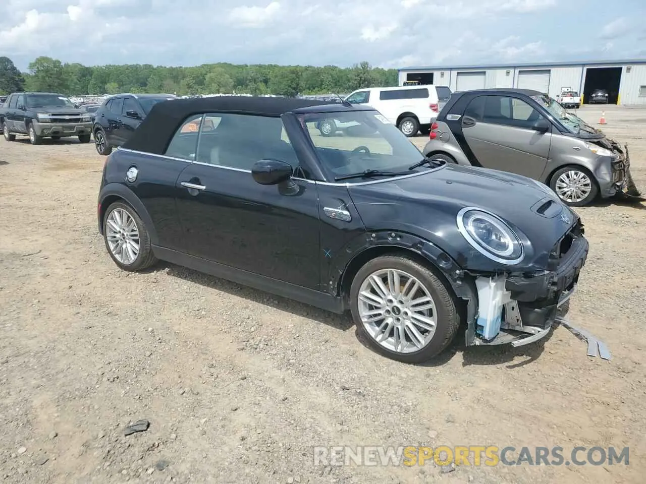 4 Photograph of a damaged car WMW43DL04R3S08581 MINI COOPER 2024