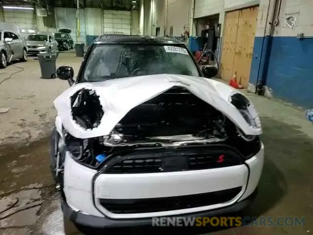 13 Photograph of a damaged car WMW23GD06S2W21282 MINI COOPER 2025