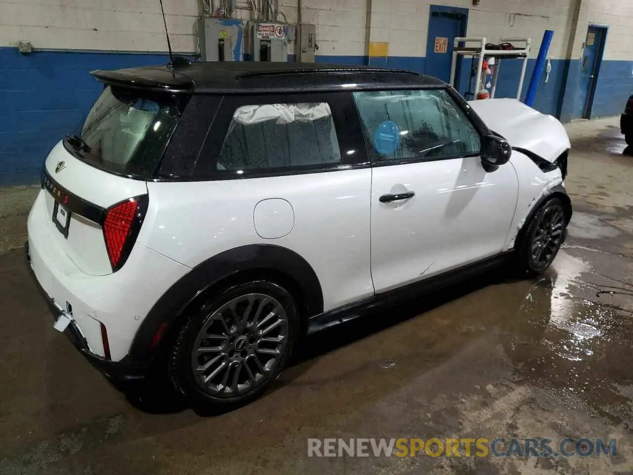 3 Photograph of a damaged car WMW23GD06S2W21282 MINI COOPER 2025