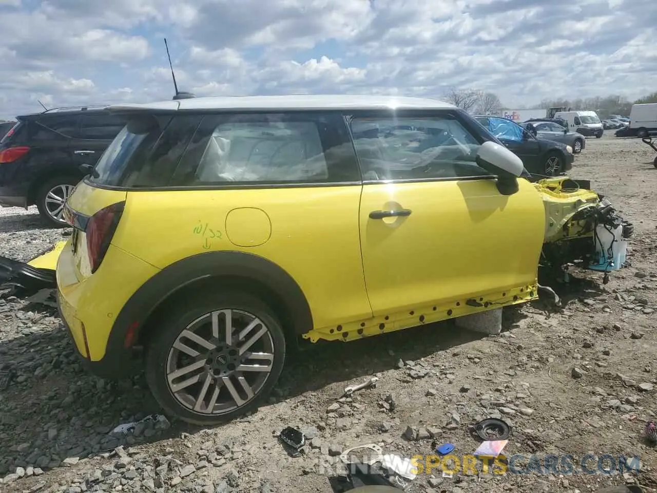 3 Photograph of a damaged car WMW23GD0XS2W14898 MINI COOPER 2025