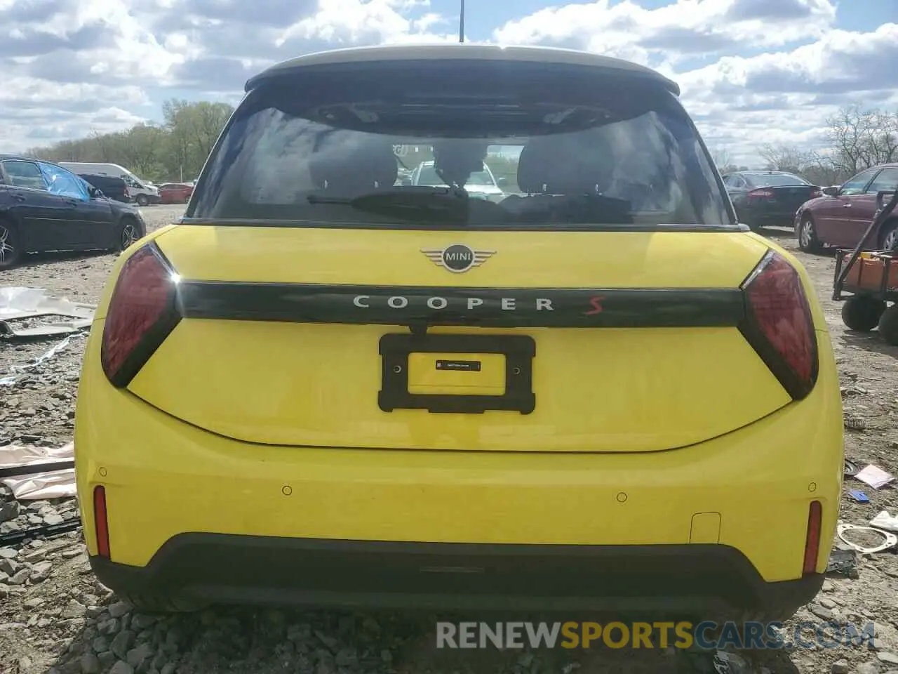 6 Photograph of a damaged car WMW23GD0XS2W14898 MINI COOPER 2025