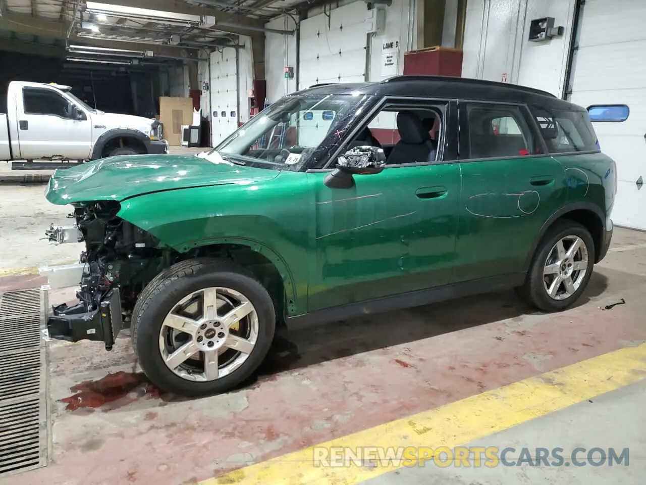 1 Photograph of a damaged car WMZ23GA06S7R37677 MINI COOPER 2025