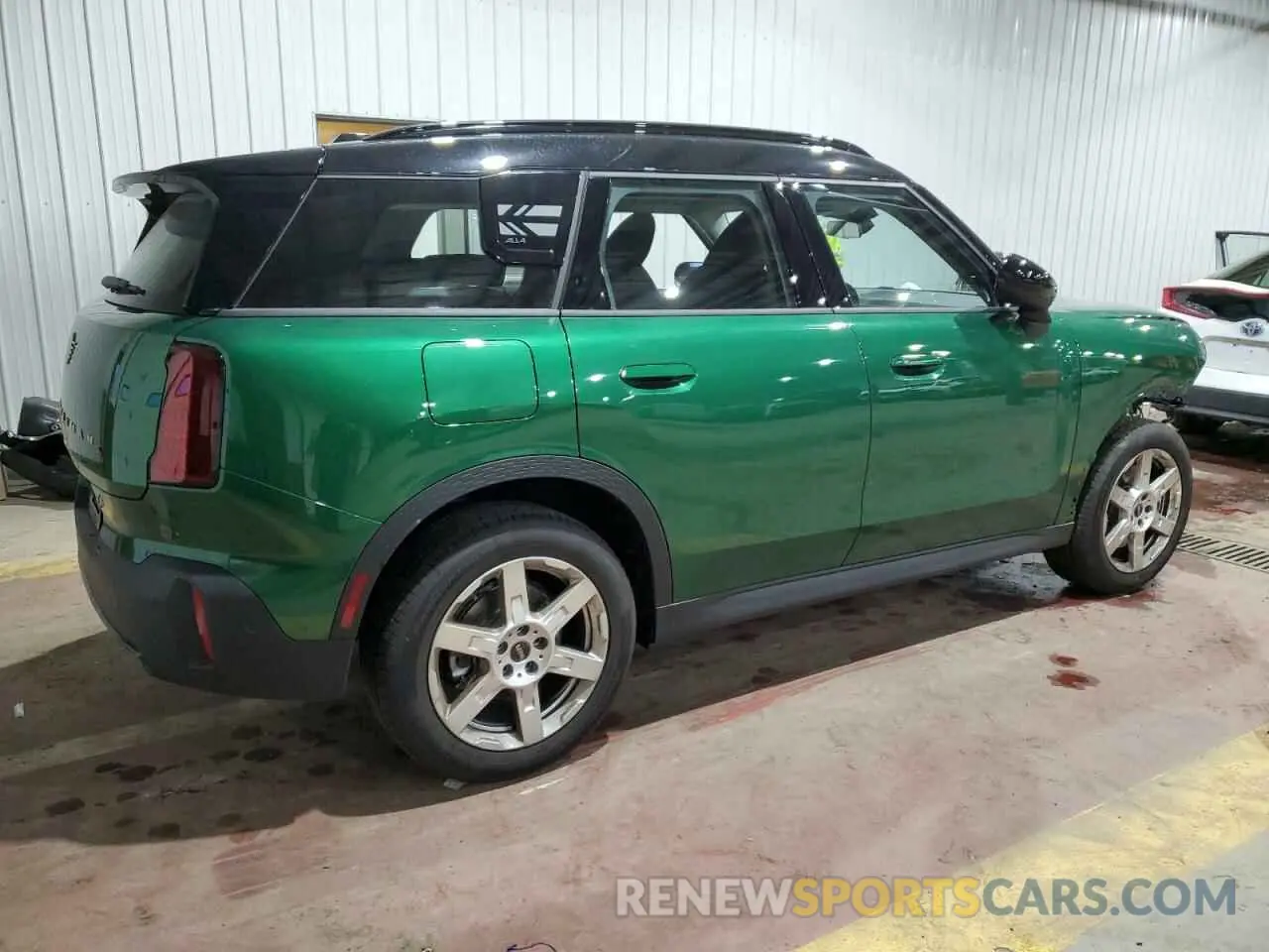 3 Photograph of a damaged car WMZ23GA06S7R37677 MINI COOPER 2025