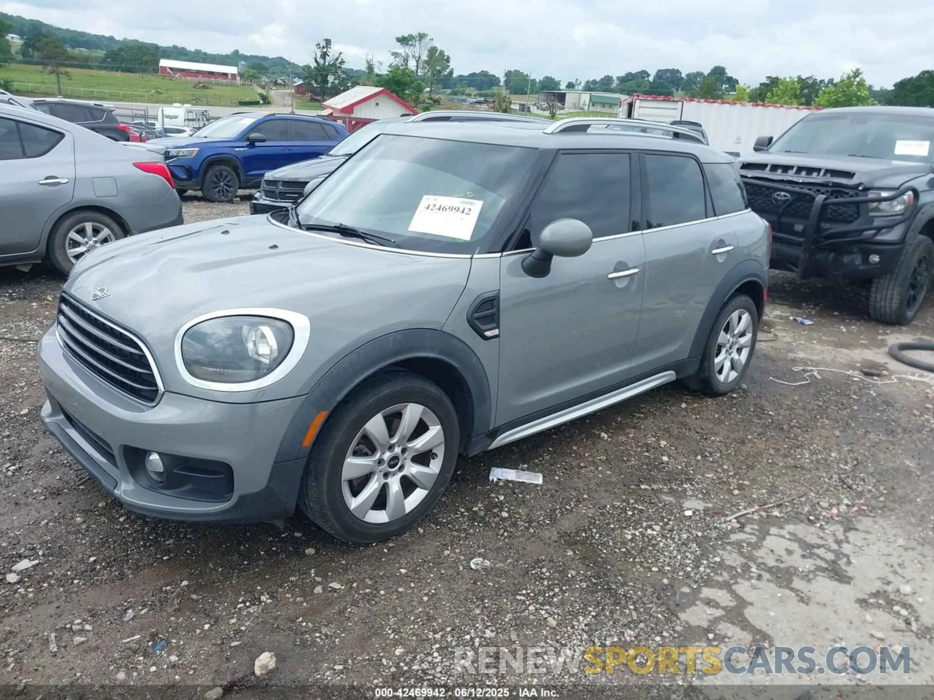 2 Photograph of a damaged car WMZYS7C52K3F45392 MINI COUNTRYMAN 2019