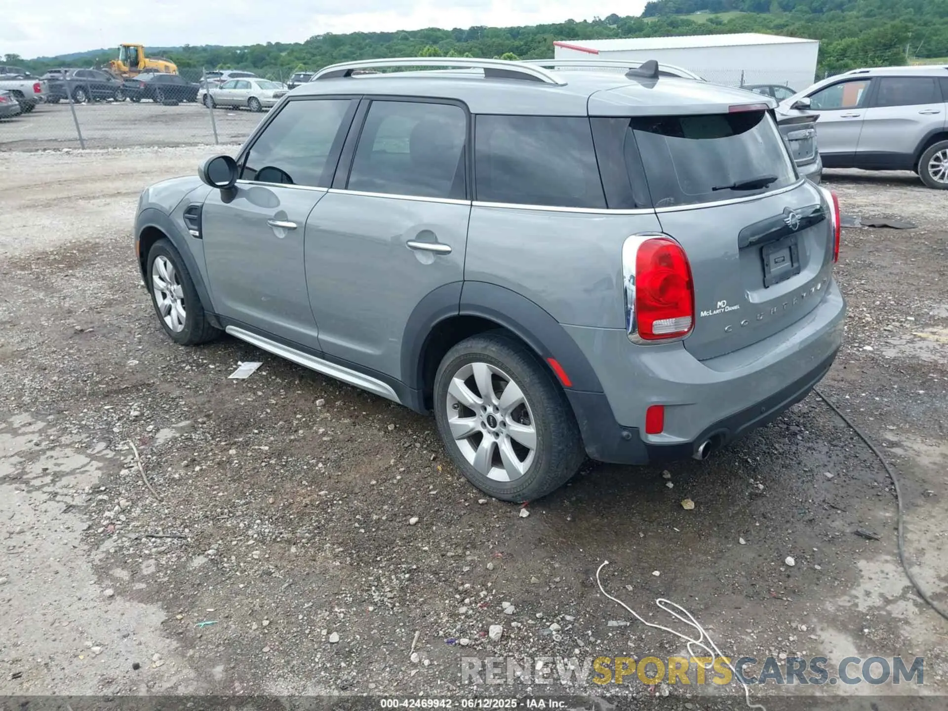 3 Photograph of a damaged car WMZYS7C52K3F45392 MINI COUNTRYMAN 2019