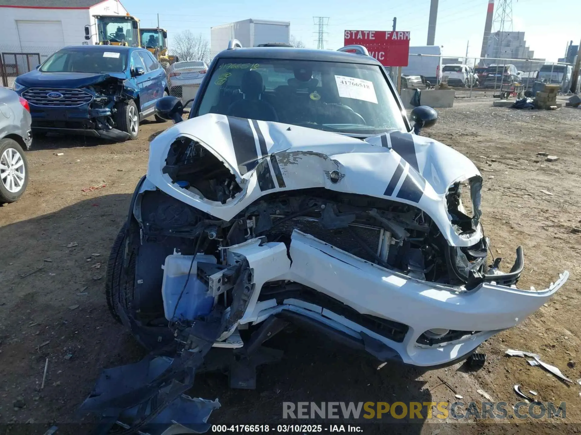 12 Photograph of a damaged car WMZYS7C55K3F46617 MINI COUNTRYMAN 2019