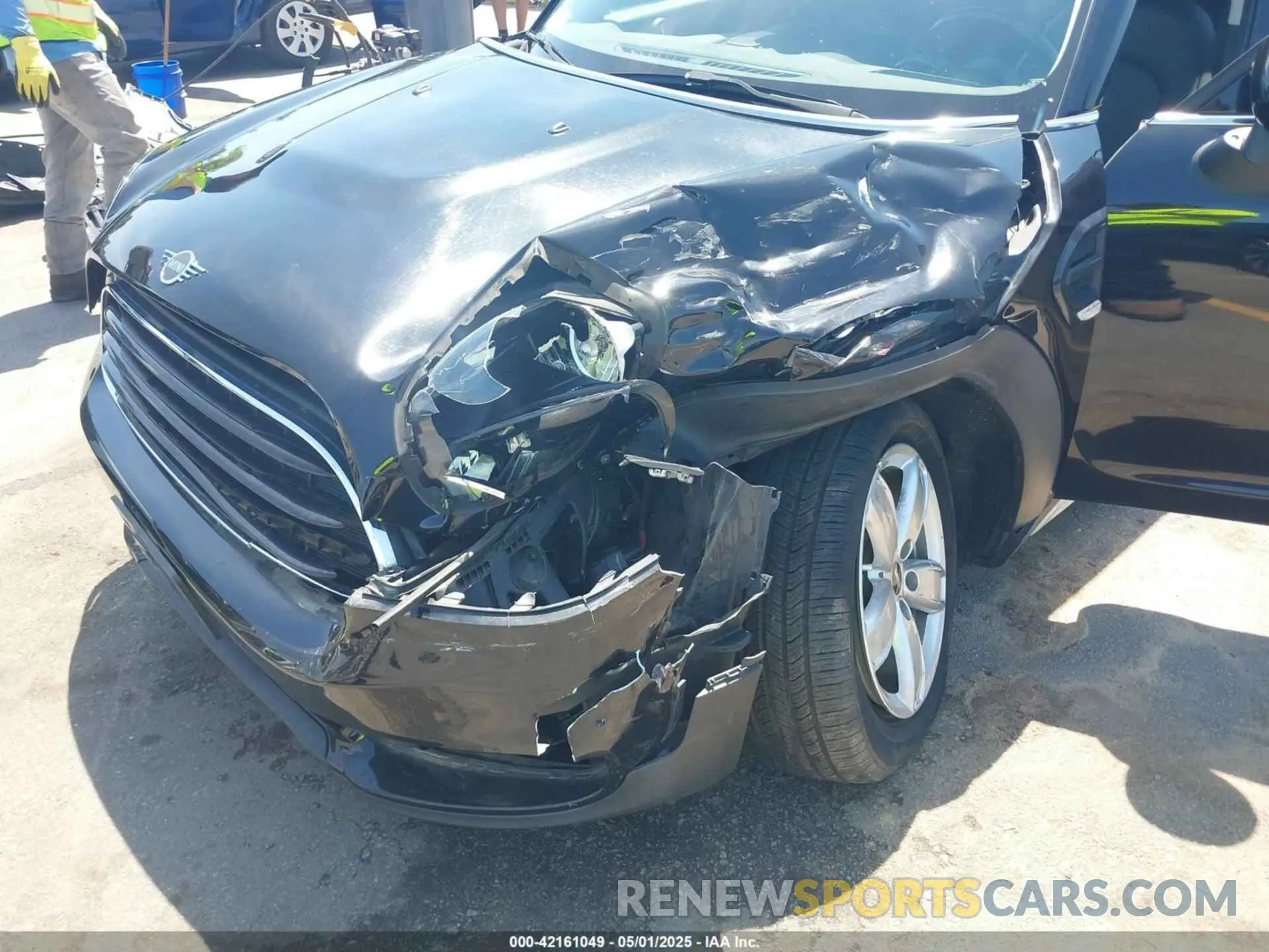 6 Photograph of a damaged car WMZYS7C57K3F46747 MINI COUNTRYMAN 2019