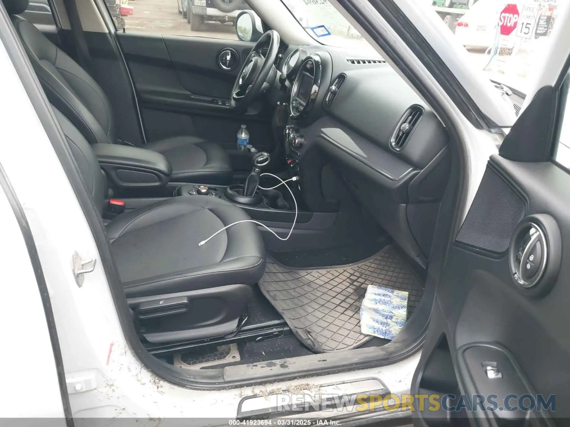 5 Photograph of a damaged car WMZYS7C58K3F45798 MINI COUNTRYMAN 2019