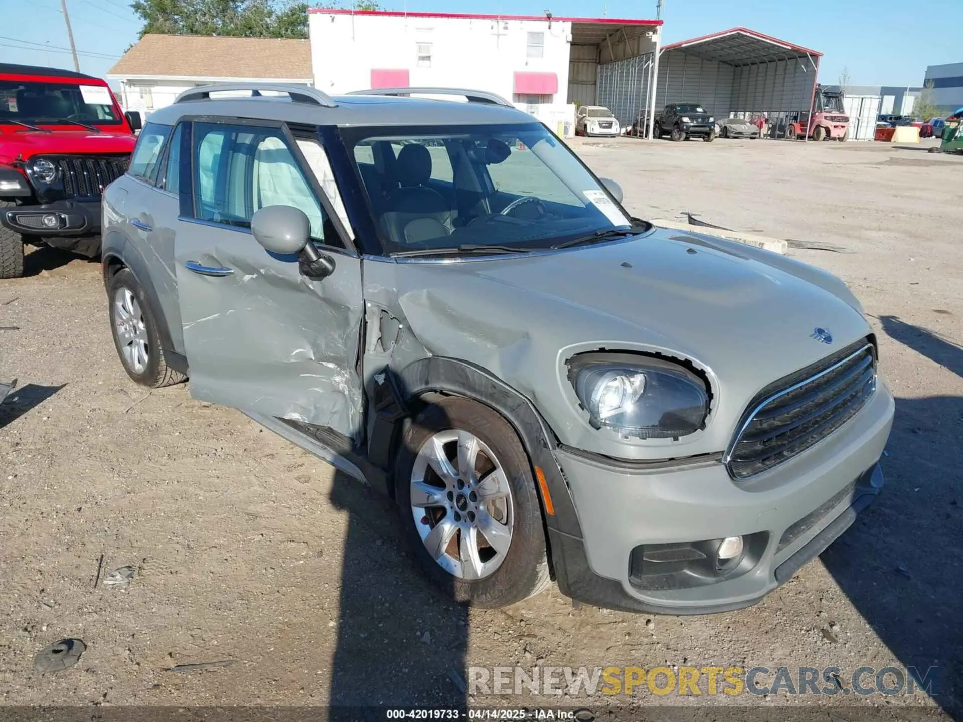 1 Photograph of a damaged car WMZYS7C5XK3F45978 MINI COUNTRYMAN 2019