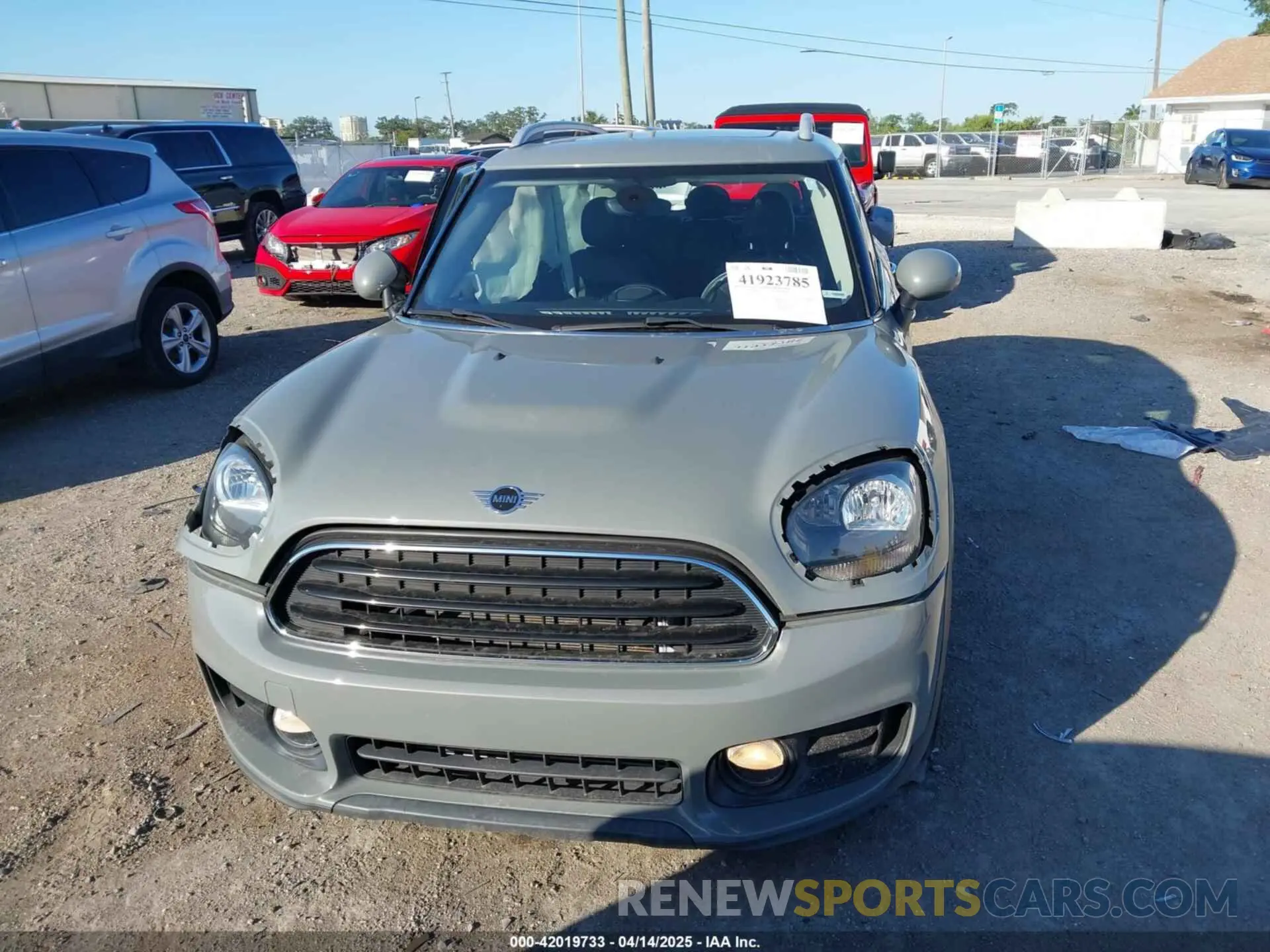 11 Photograph of a damaged car WMZYS7C5XK3F45978 MINI COUNTRYMAN 2019