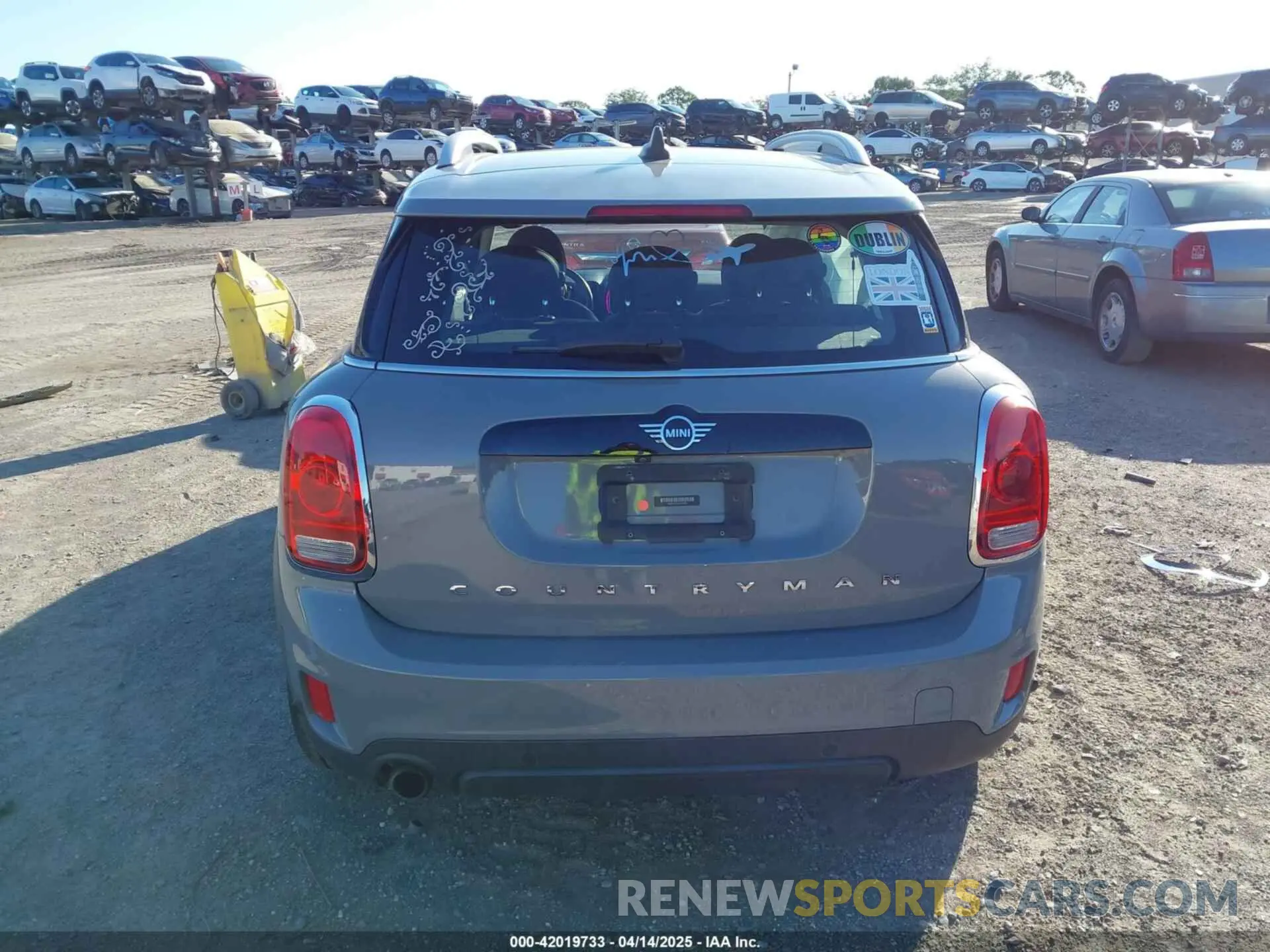 15 Photograph of a damaged car WMZYS7C5XK3F45978 MINI COUNTRYMAN 2019