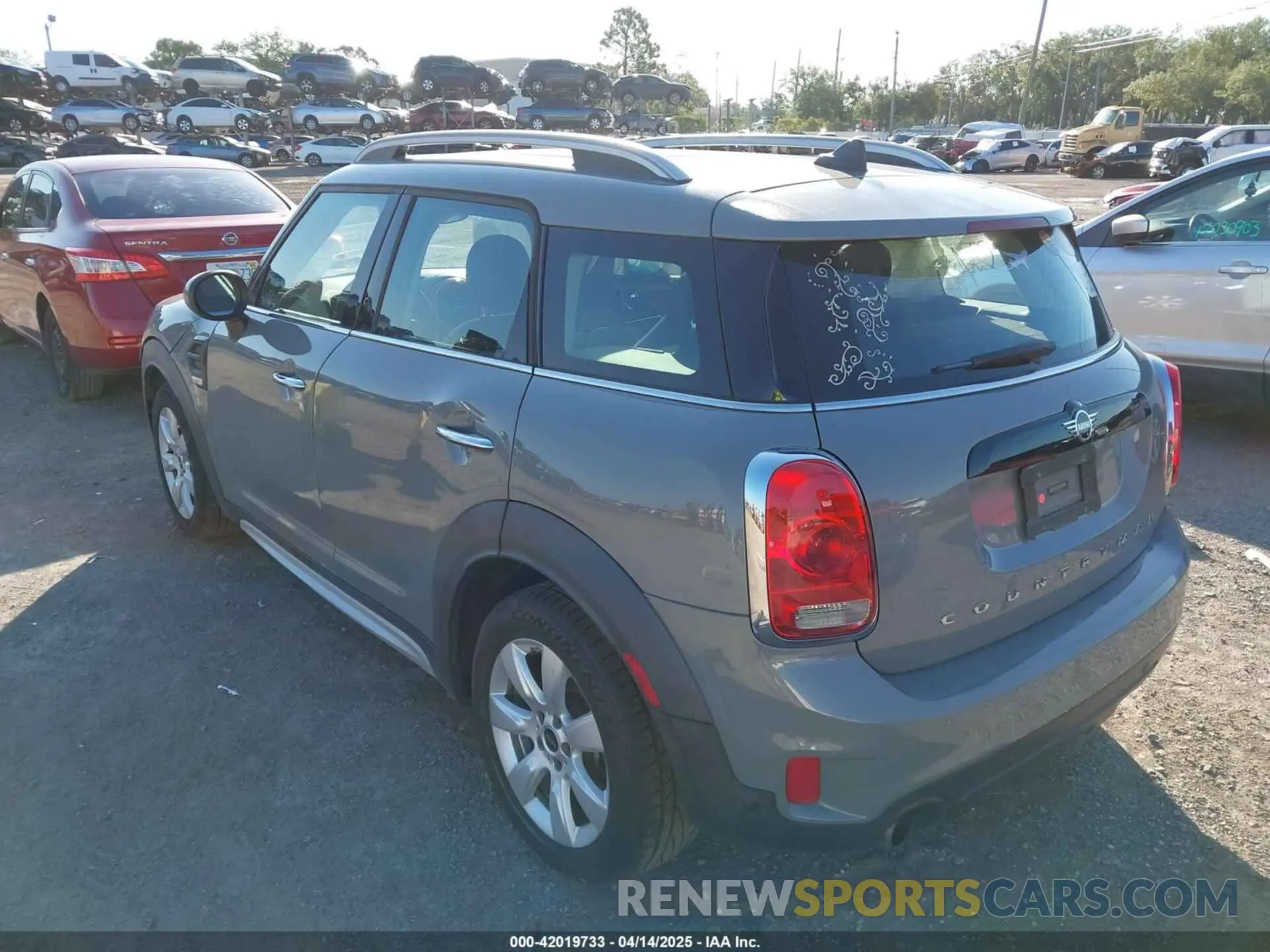 3 Photograph of a damaged car WMZYS7C5XK3F45978 MINI COUNTRYMAN 2019
