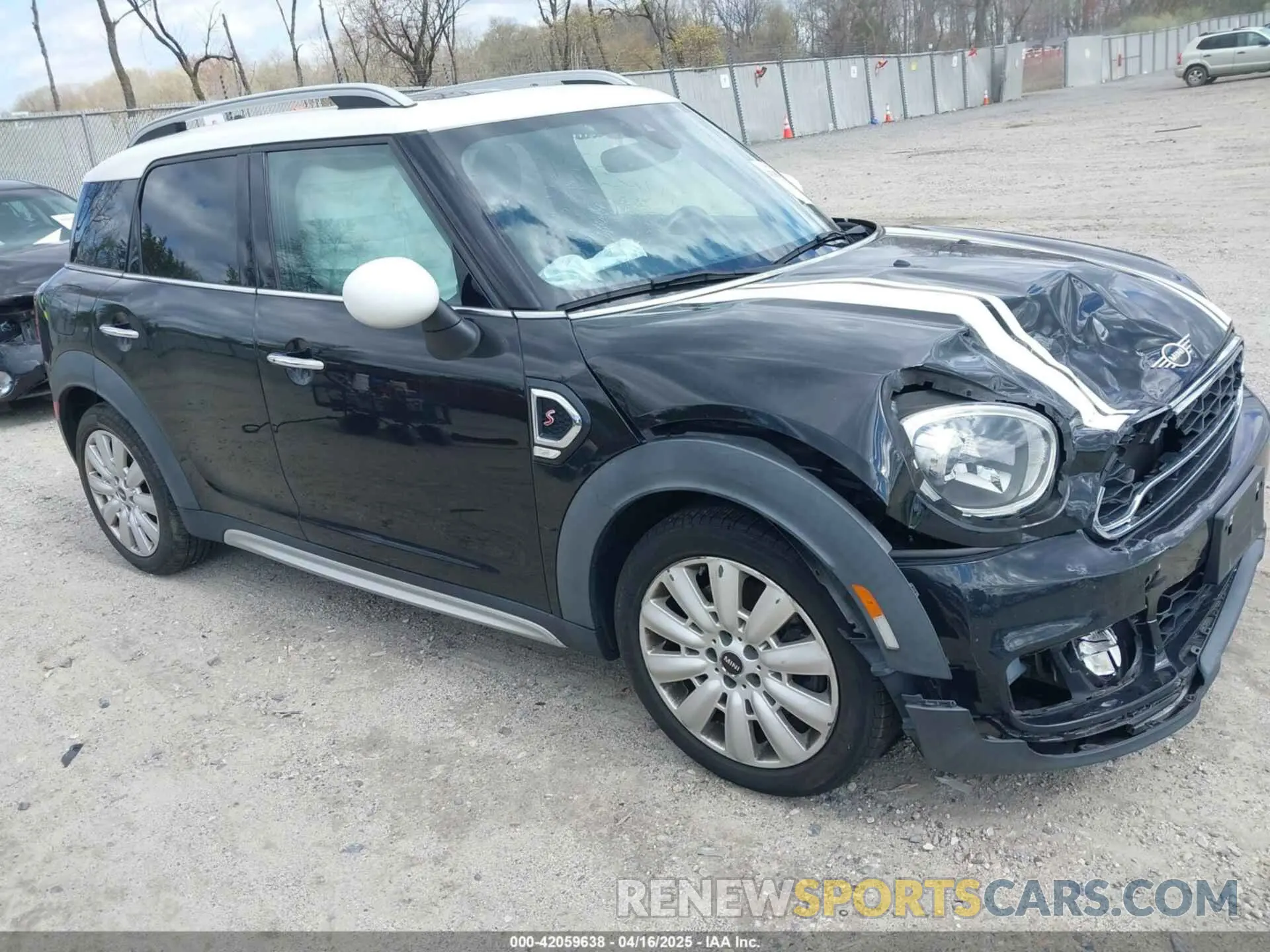1 Photograph of a damaged car WMZYT3C53K3E97116 MINI COUNTRYMAN 2019