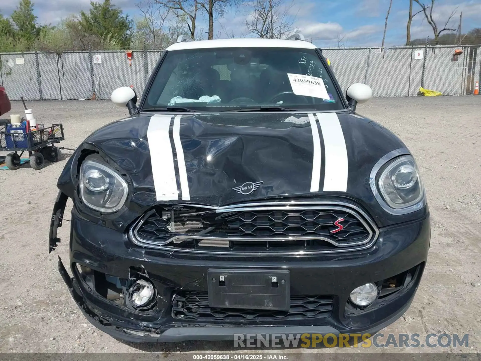 12 Photograph of a damaged car WMZYT3C53K3E97116 MINI COUNTRYMAN 2019