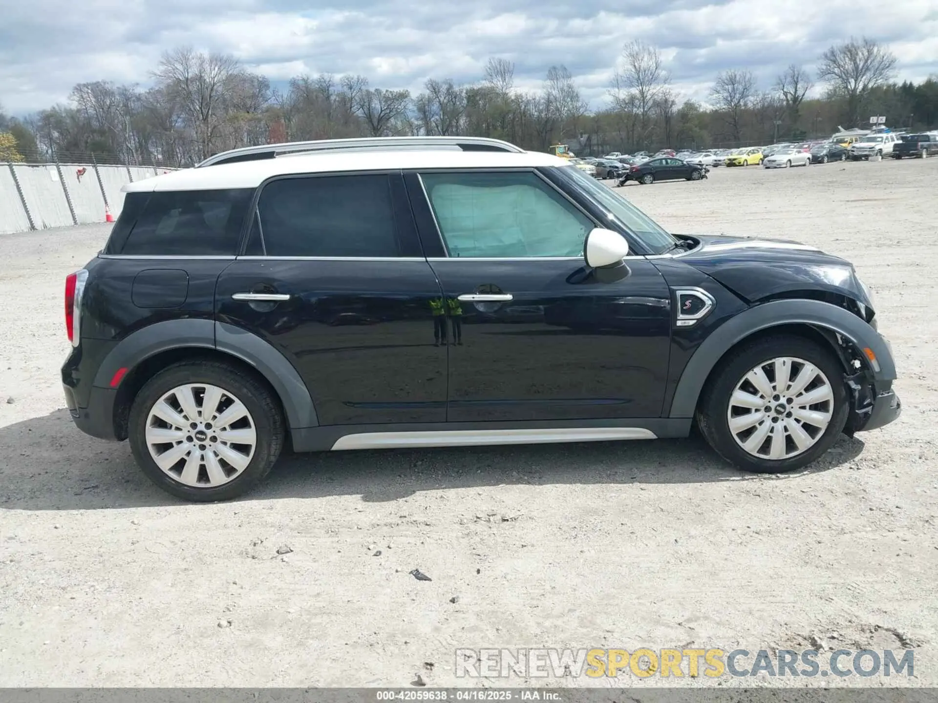 13 Photograph of a damaged car WMZYT3C53K3E97116 MINI COUNTRYMAN 2019