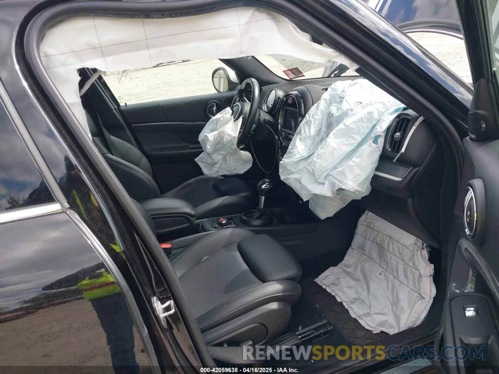 5 Photograph of a damaged car WMZYT3C53K3E97116 MINI COUNTRYMAN 2019