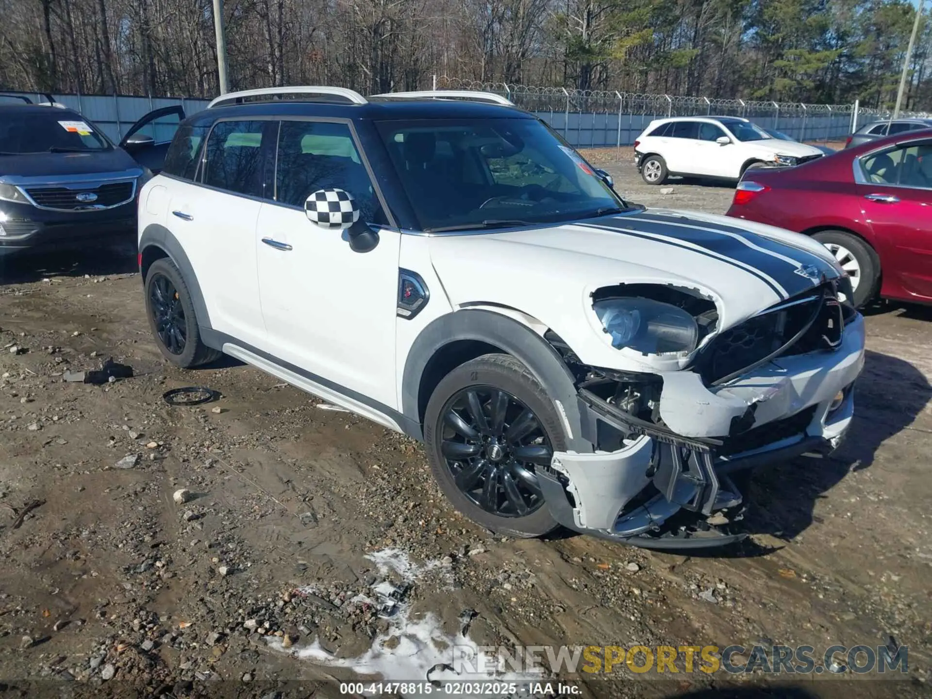 1 Photograph of a damaged car WMZYT3C55K3E96839 MINI COUNTRYMAN 2019