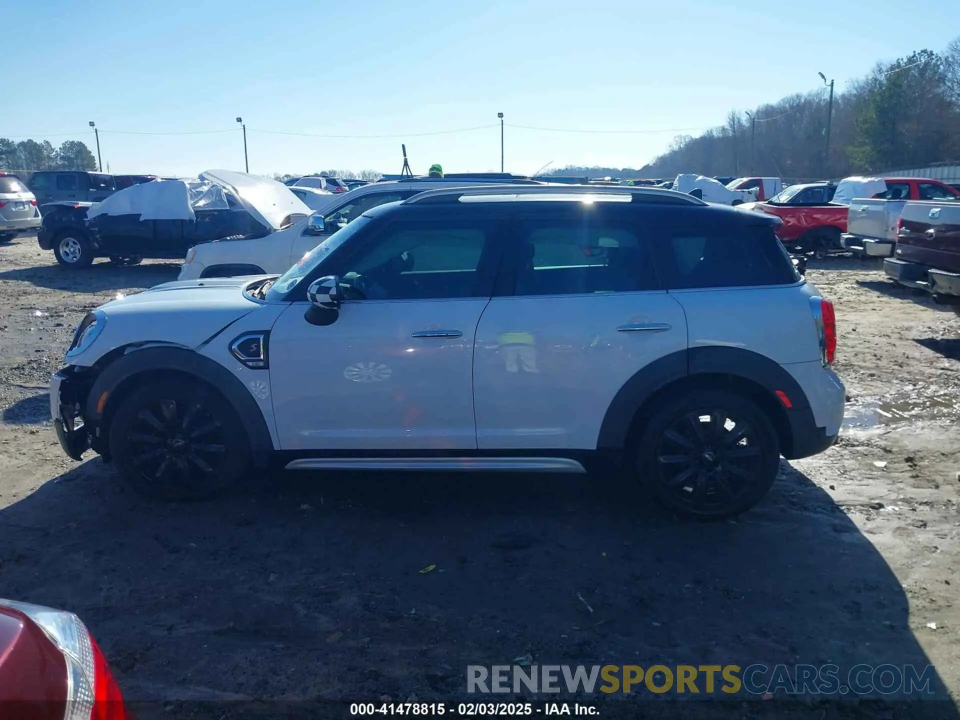 14 Photograph of a damaged car WMZYT3C55K3E96839 MINI COUNTRYMAN 2019