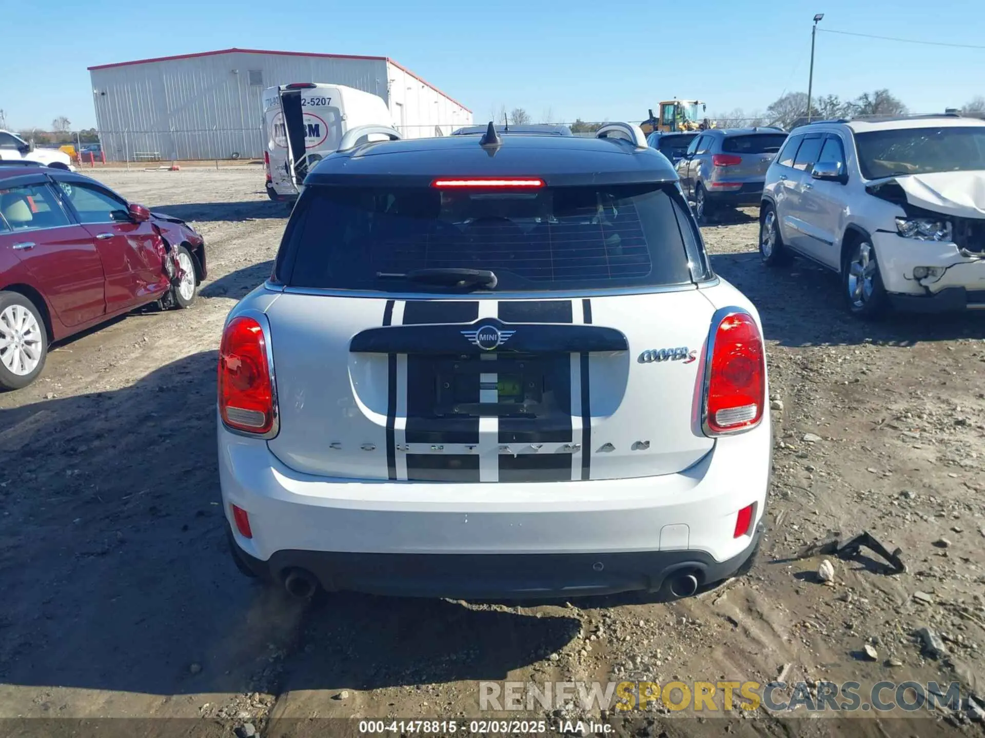 16 Photograph of a damaged car WMZYT3C55K3E96839 MINI COUNTRYMAN 2019