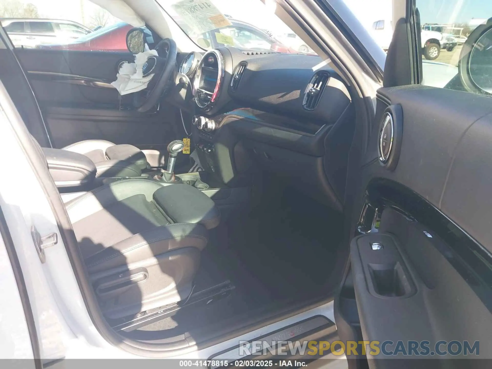 5 Photograph of a damaged car WMZYT3C55K3E96839 MINI COUNTRYMAN 2019