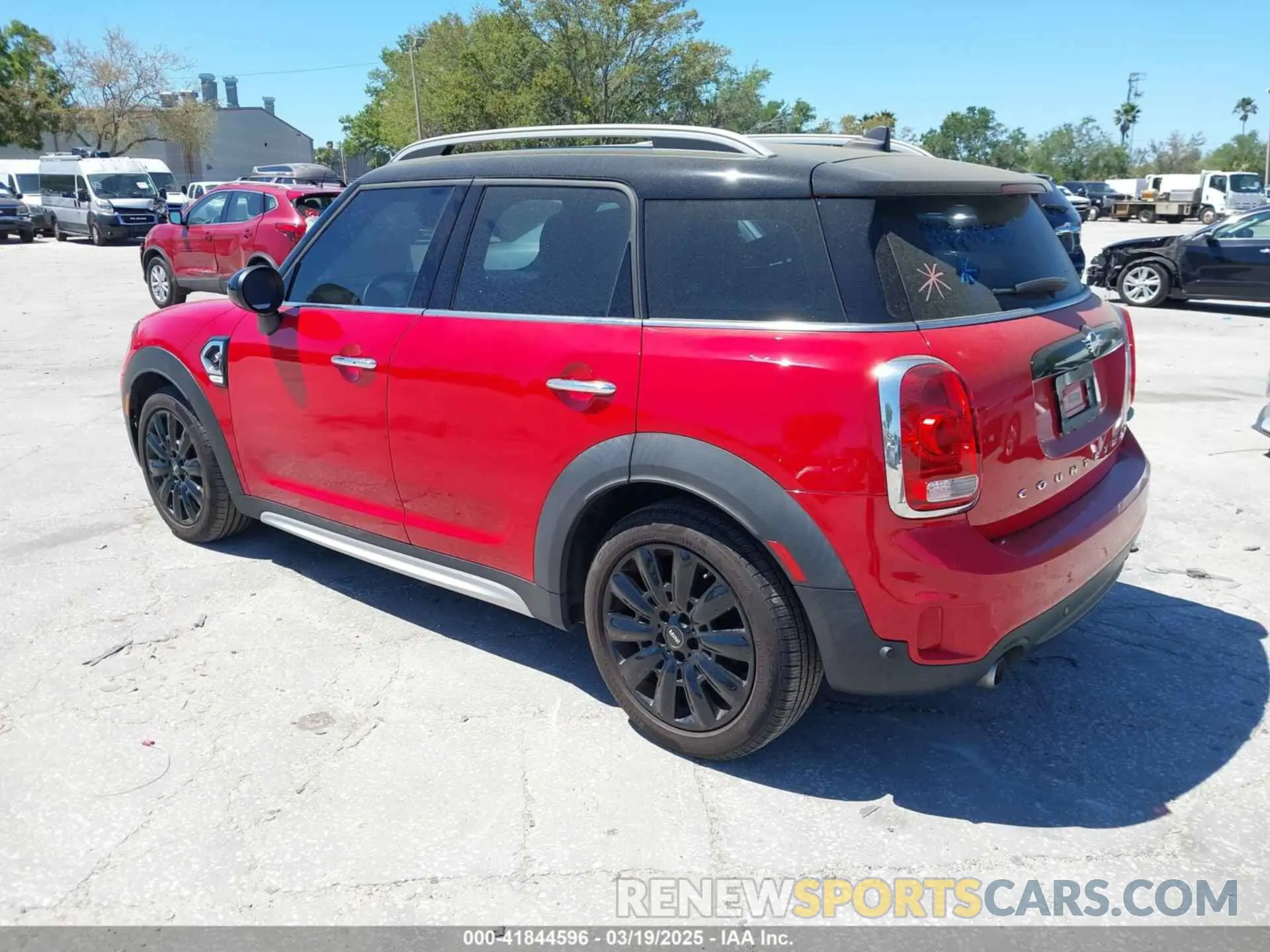 3 Photograph of a damaged car WMZYT3C55K3E97750 MINI COUNTRYMAN 2019
