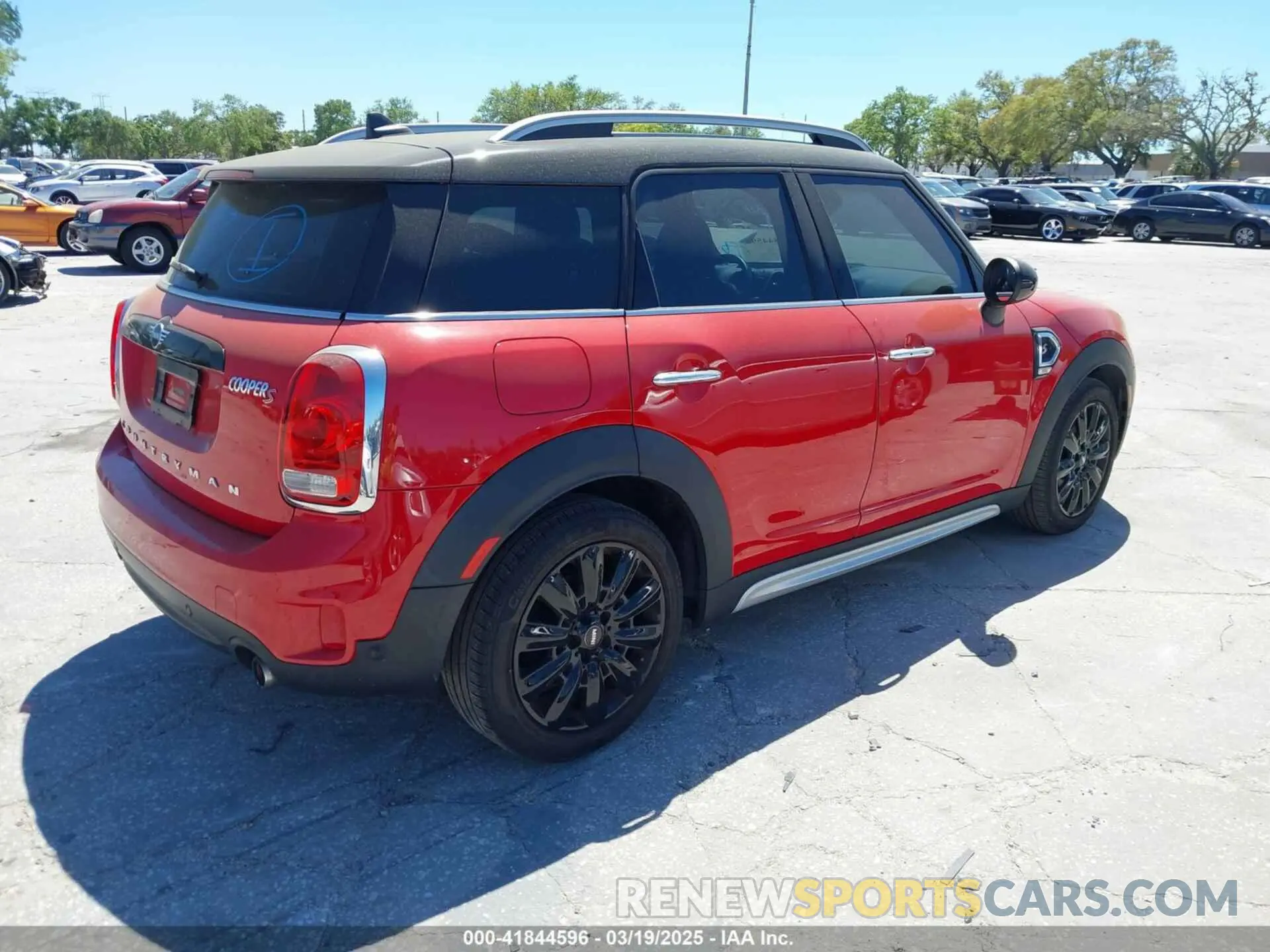 4 Photograph of a damaged car WMZYT3C55K3E97750 MINI COUNTRYMAN 2019