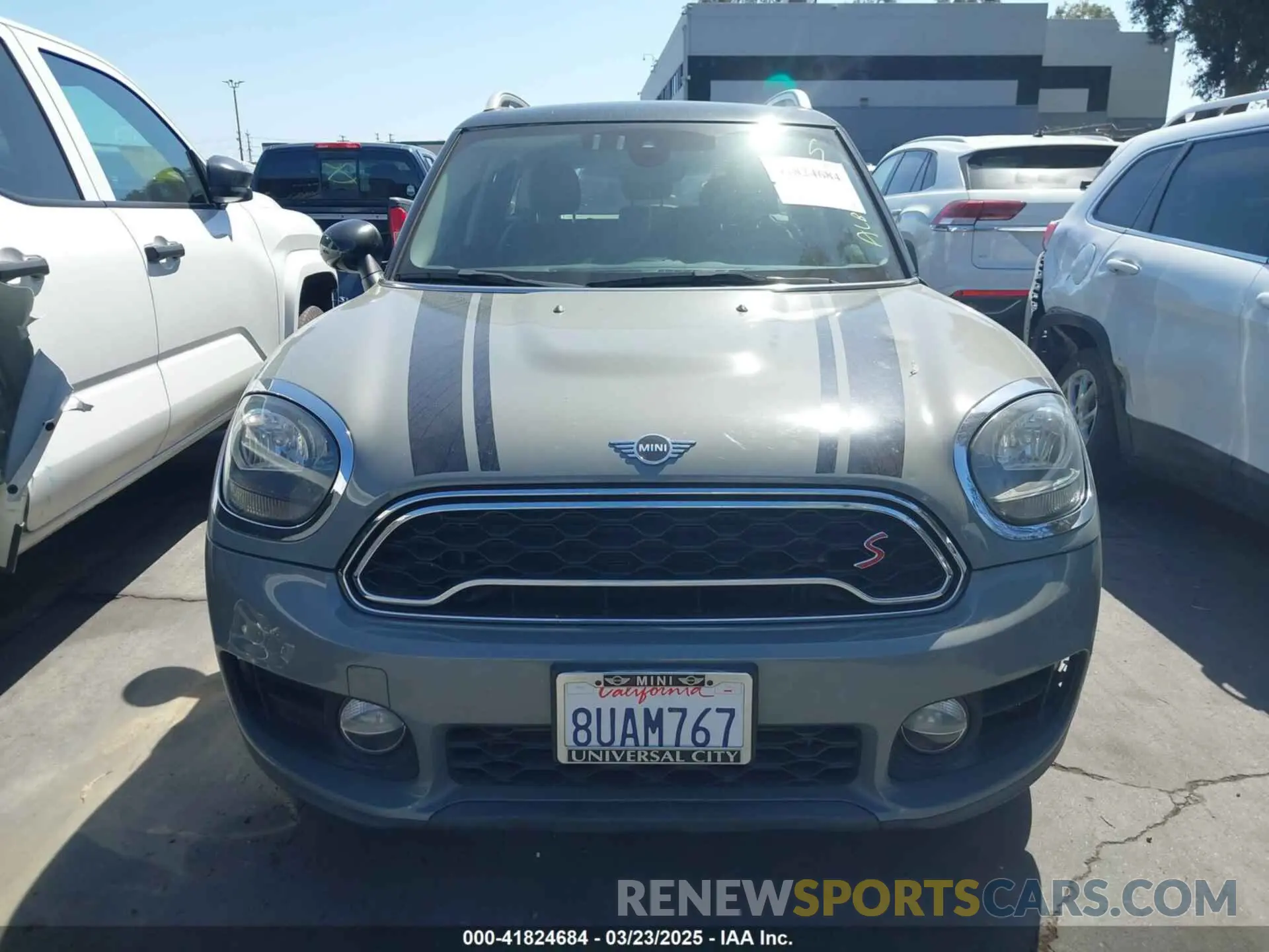 13 Photograph of a damaged car WMZYT3C58K3E98133 MINI COUNTRYMAN 2019