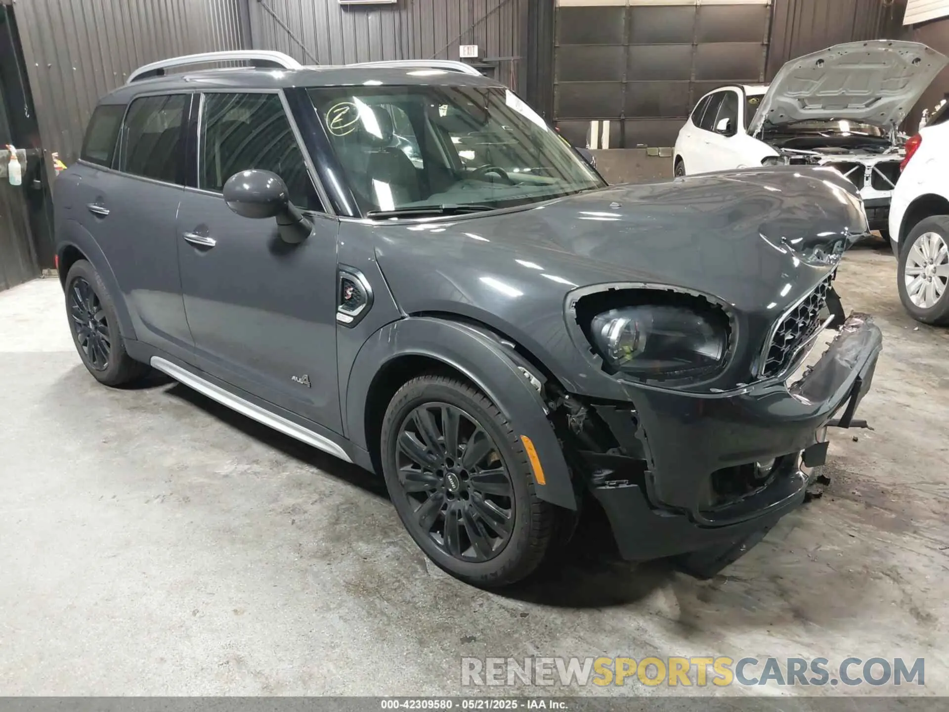 1 Photograph of a damaged car WMZYT5C57K3E64051 MINI COUNTRYMAN 2019