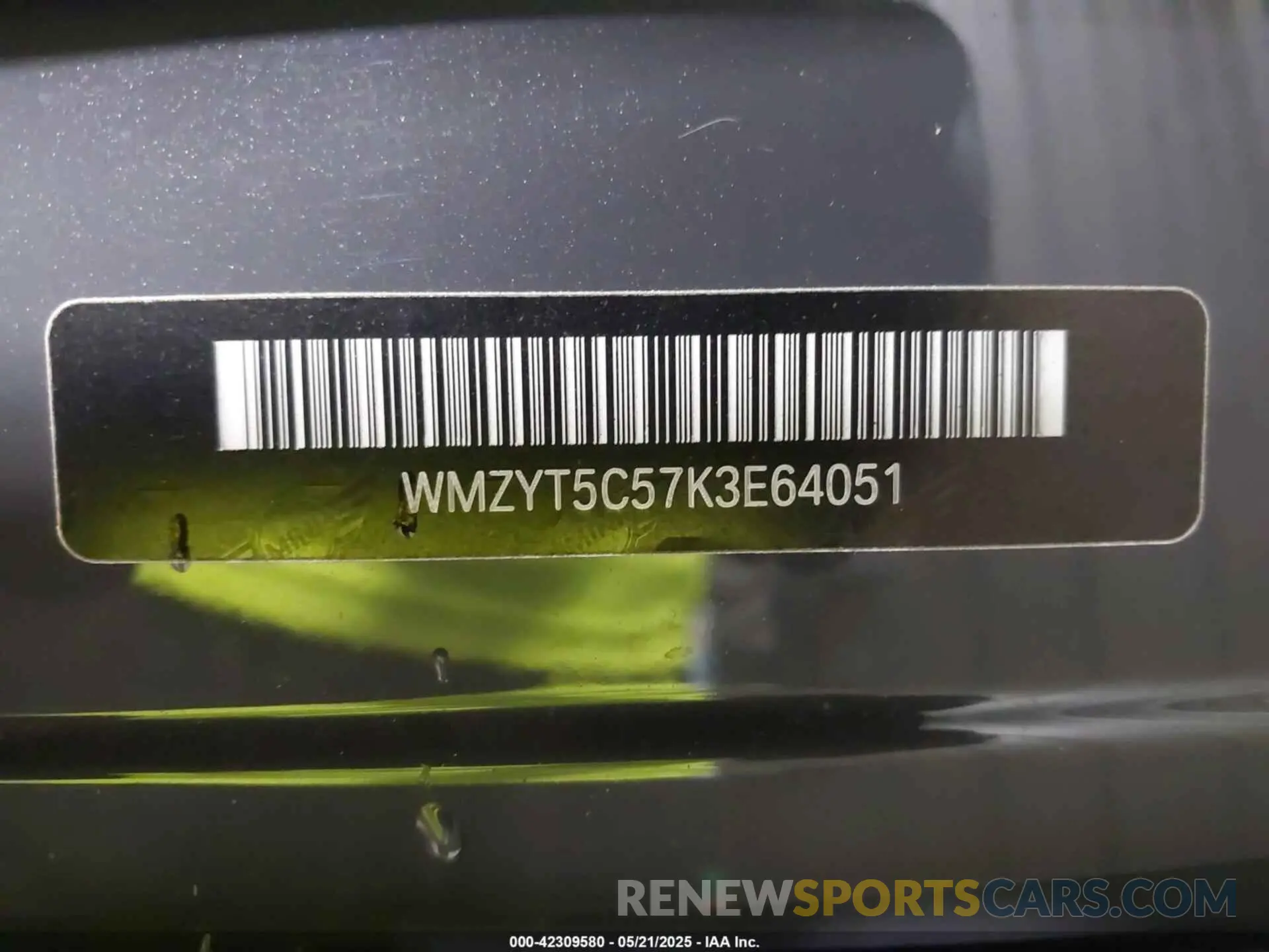 17 Photograph of a damaged car WMZYT5C57K3E64051 MINI COUNTRYMAN 2019