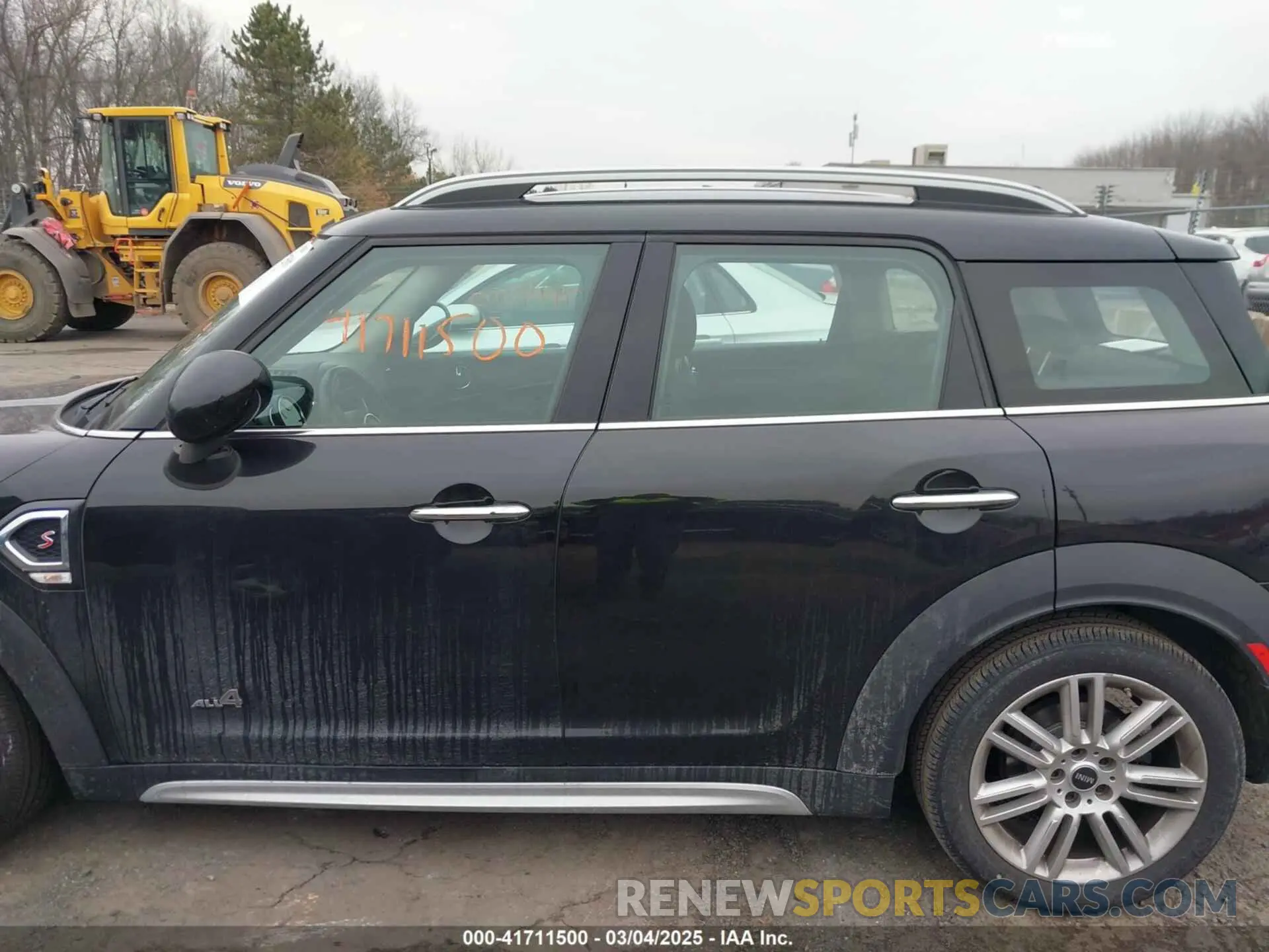 14 Photograph of a damaged car WMZYT5C58K3J87679 MINI COUNTRYMAN 2019