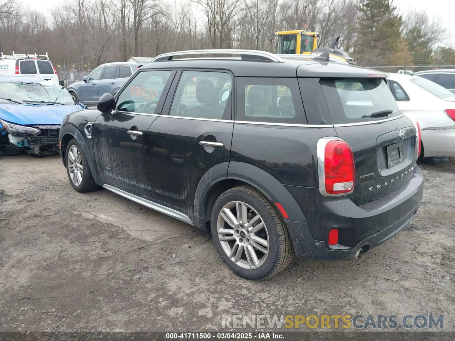 3 Photograph of a damaged car WMZYT5C58K3J87679 MINI COUNTRYMAN 2019