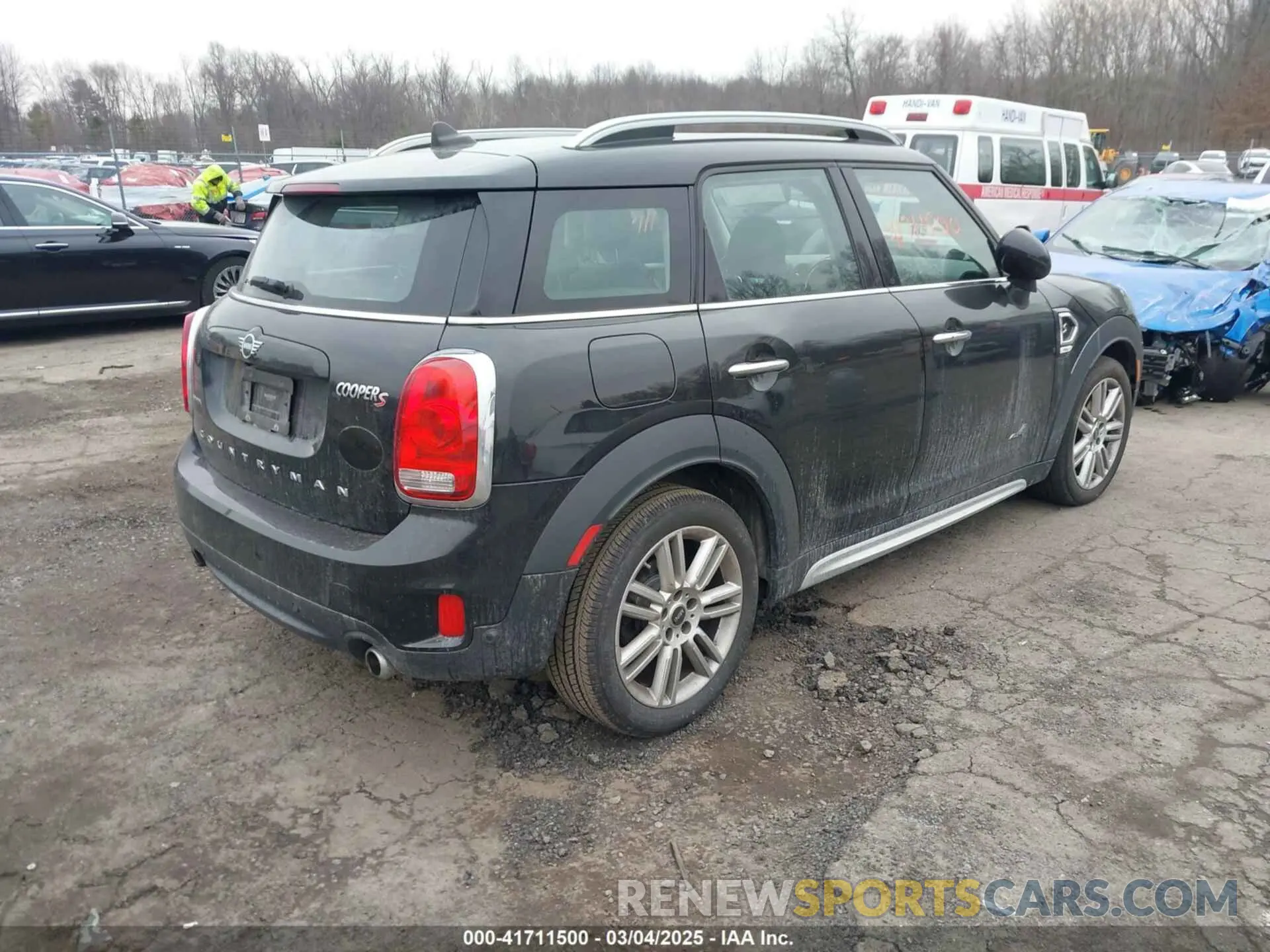 4 Photograph of a damaged car WMZYT5C58K3J87679 MINI COUNTRYMAN 2019