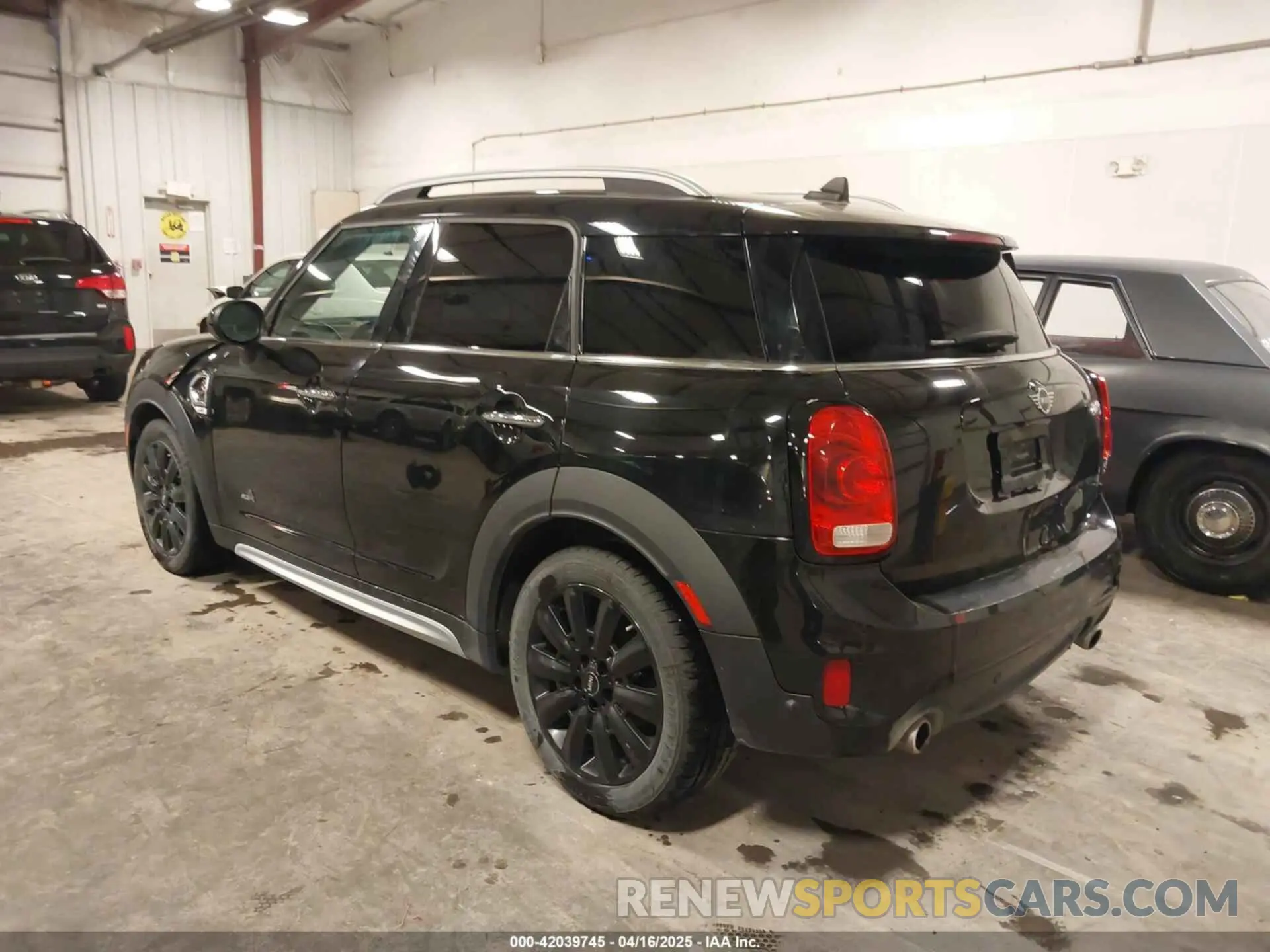 3 Photograph of a damaged car WMZYT5C59K3G91029 MINI COUNTRYMAN 2019