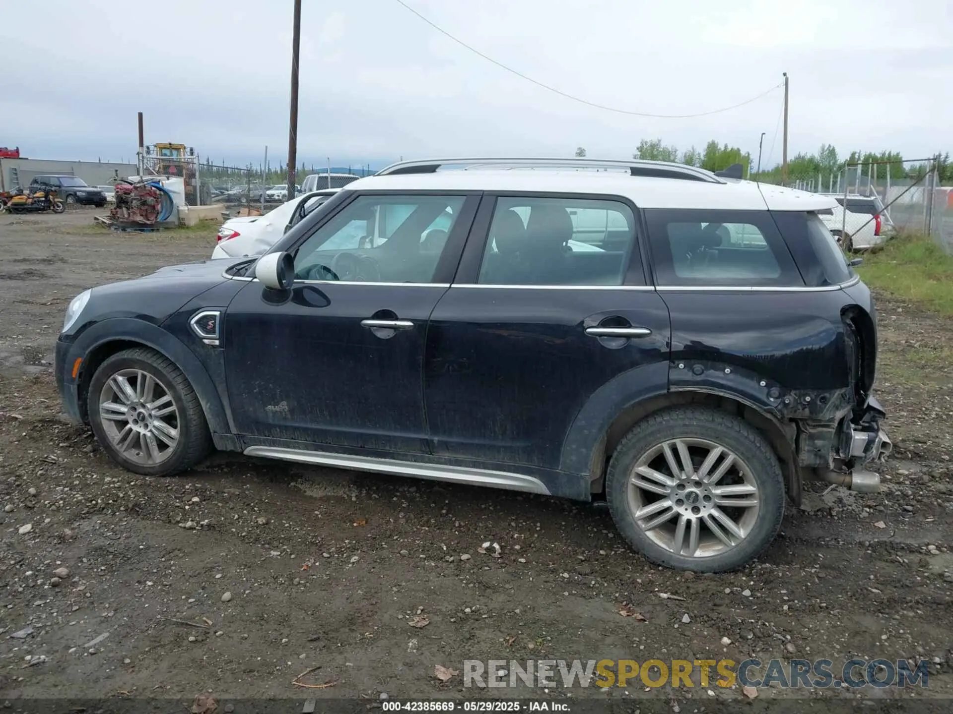 15 Photograph of a damaged car WMZYT5C5XK3E69664 MINI COUNTRYMAN 2019